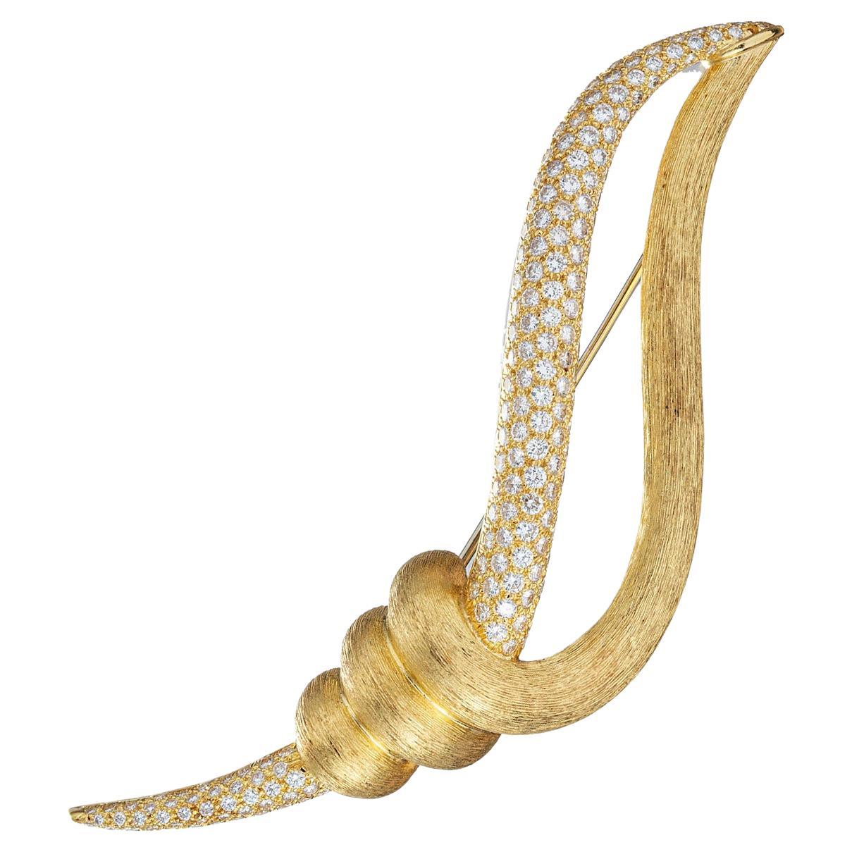 Henry Dunay 18k Yellow Gold Diamond Sabi Shell Brooch For Sale