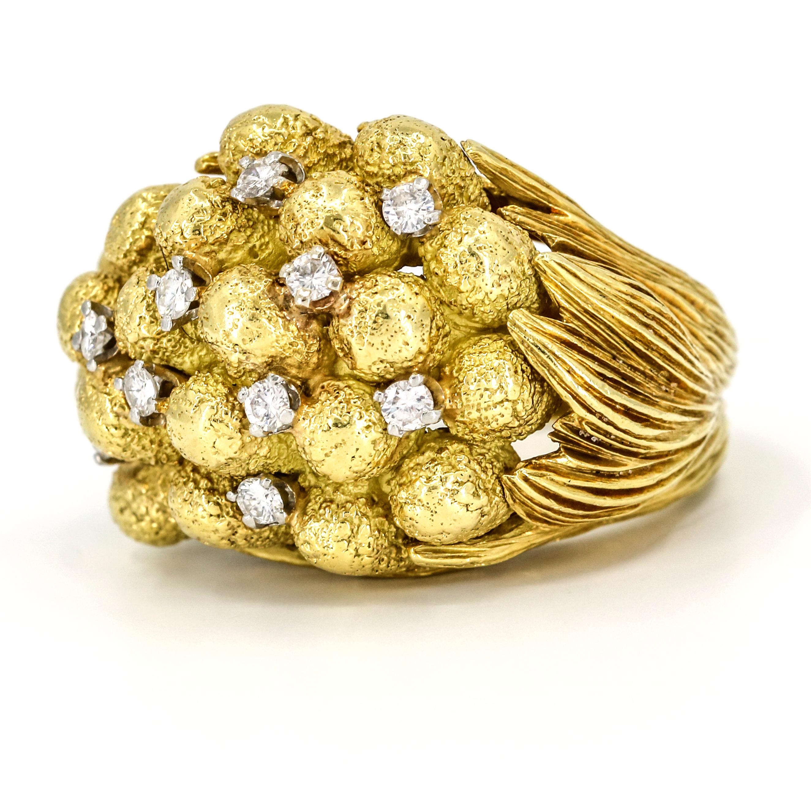 Henry Dunay 18 Karat Yellow Gold Diamond Statement Ring For Sale 3