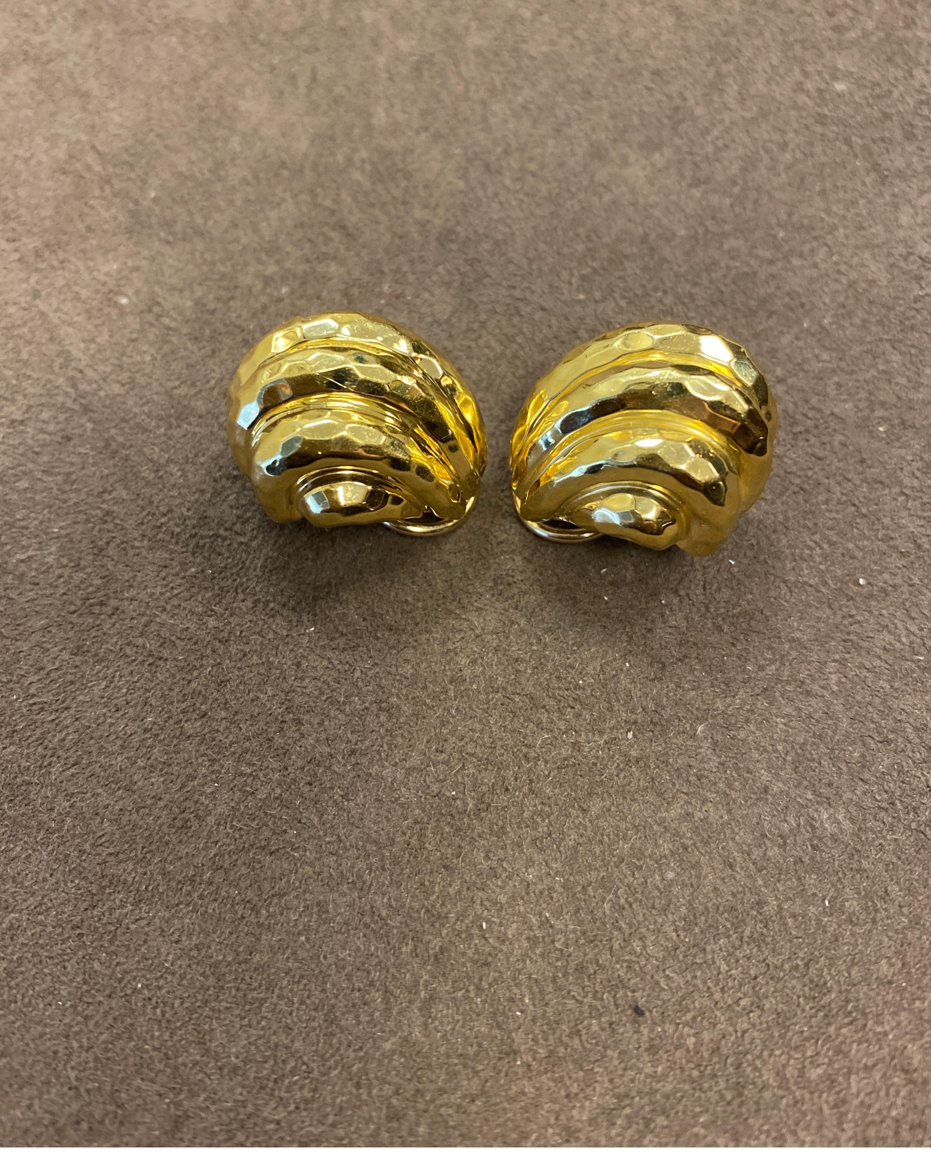 Contemporary Henry Dunay 18K Yellow Gold Earclips For Sale