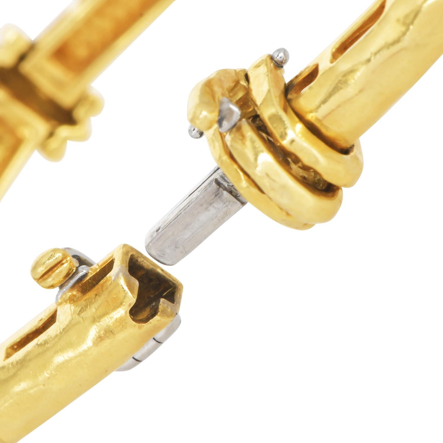 Bracelet à maillons en bambou martelé en or jaune 18K de Henry Dunay en vente 1