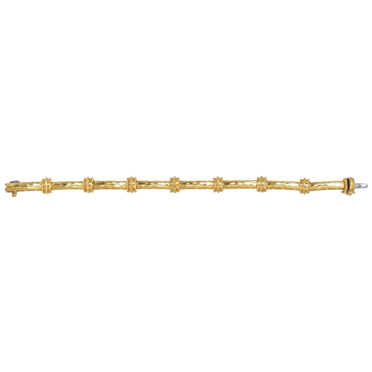 Bracelet à maillons en bambou martelé en or jaune 18K de Henry Dunay en vente 2