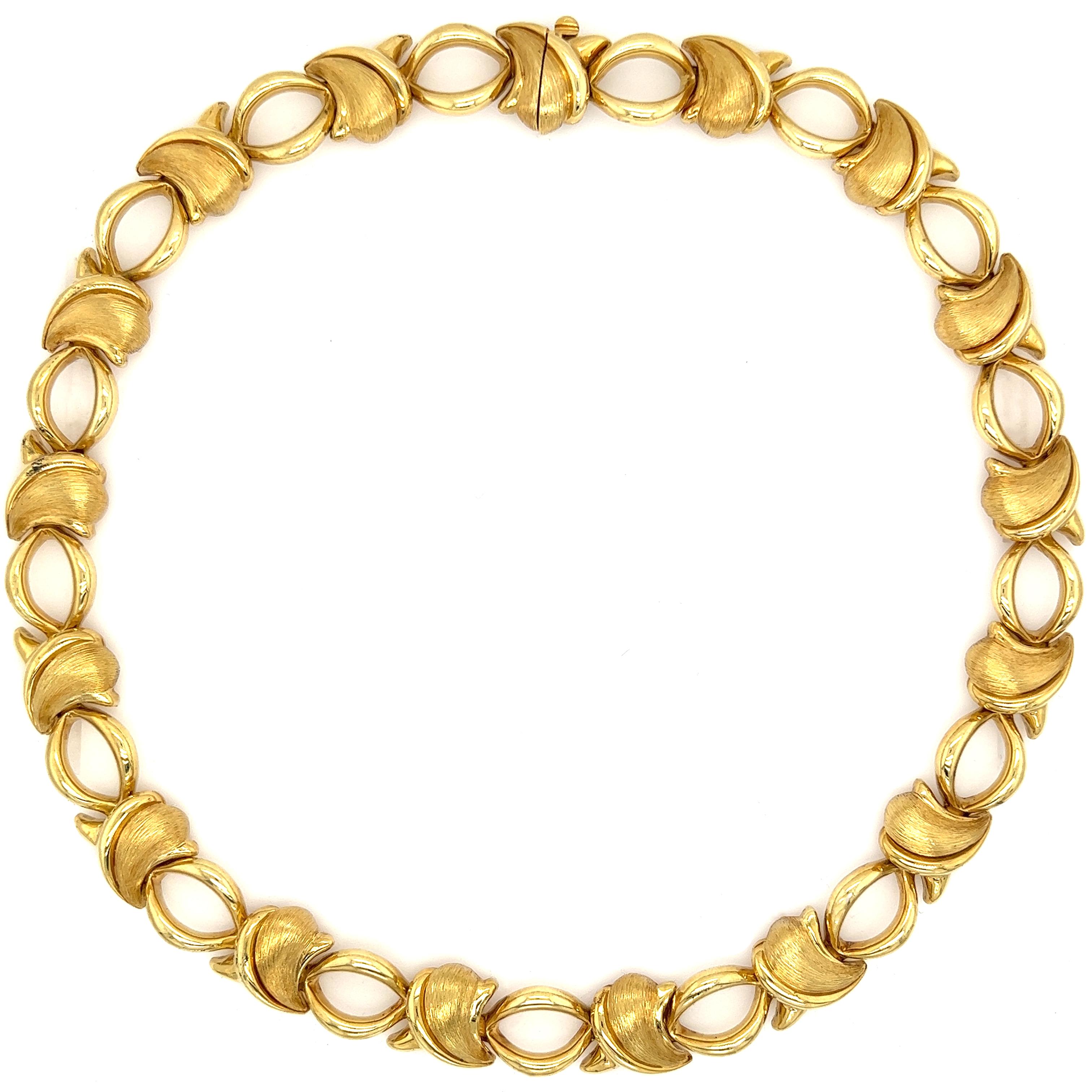 Henry Dunay 18K Yellow Gold Vintage Link Necklace In Excellent Condition For Sale In Boca Raton, FL