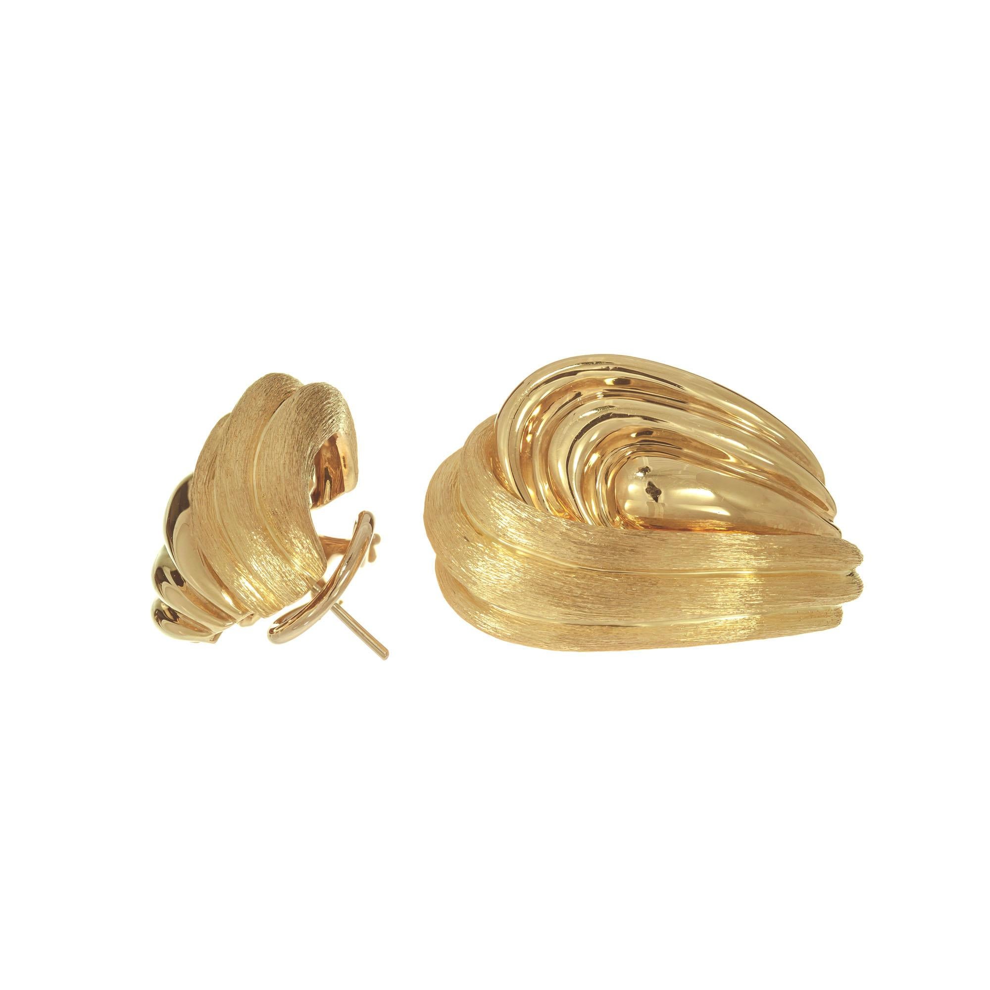 Henry Dunay 18 Karat Yellow Lever Post Gold Swirl Earrings 1