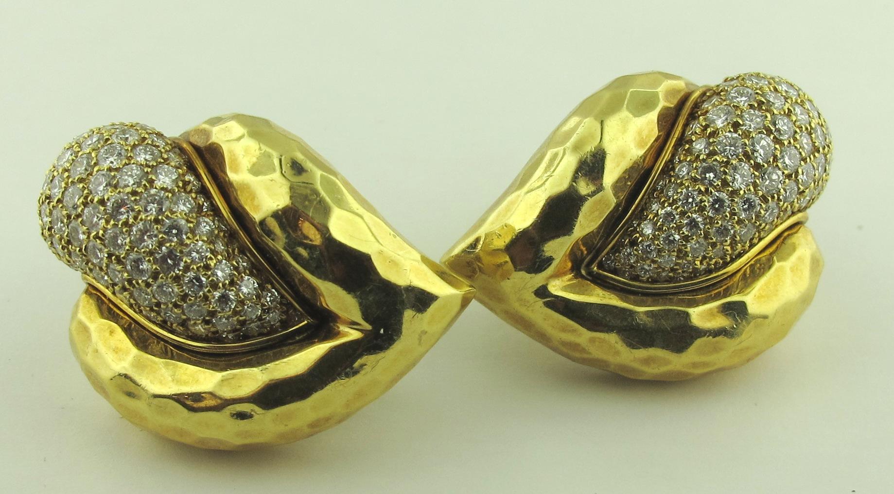 Henry Dunay 18 Karat Yellow Gold and Diamond Earrings im Zustand „Hervorragend“ in Palm Desert, CA