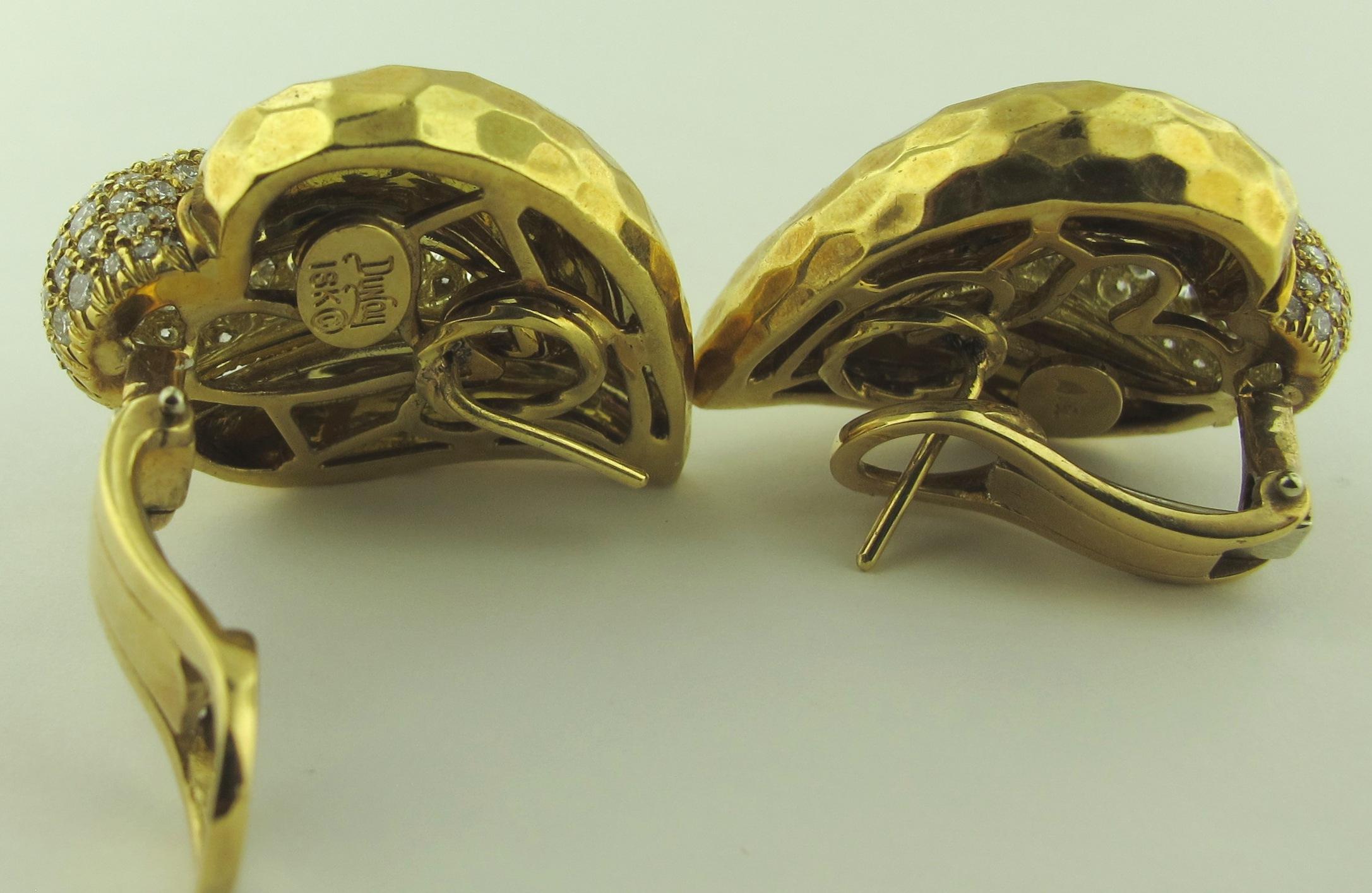 Henry Dunay 18 Karat Yellow Gold and Diamond Earrings für Damen oder Herren