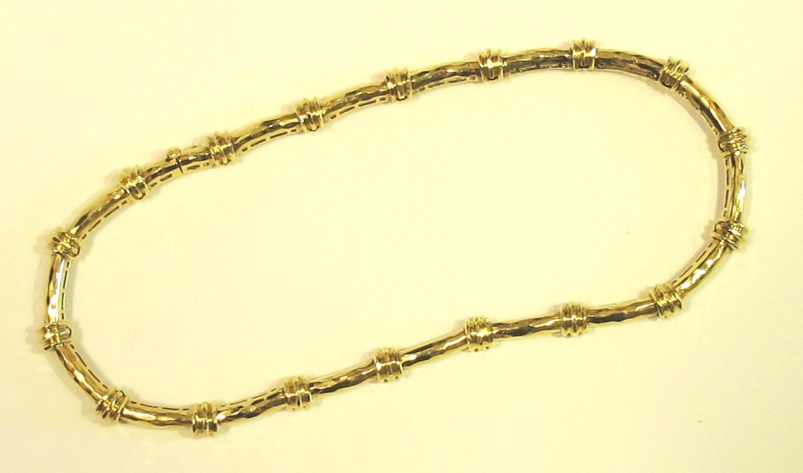 Women's or Men's Henry Dunay 18 Karat Yellow Gold Notched Necklace