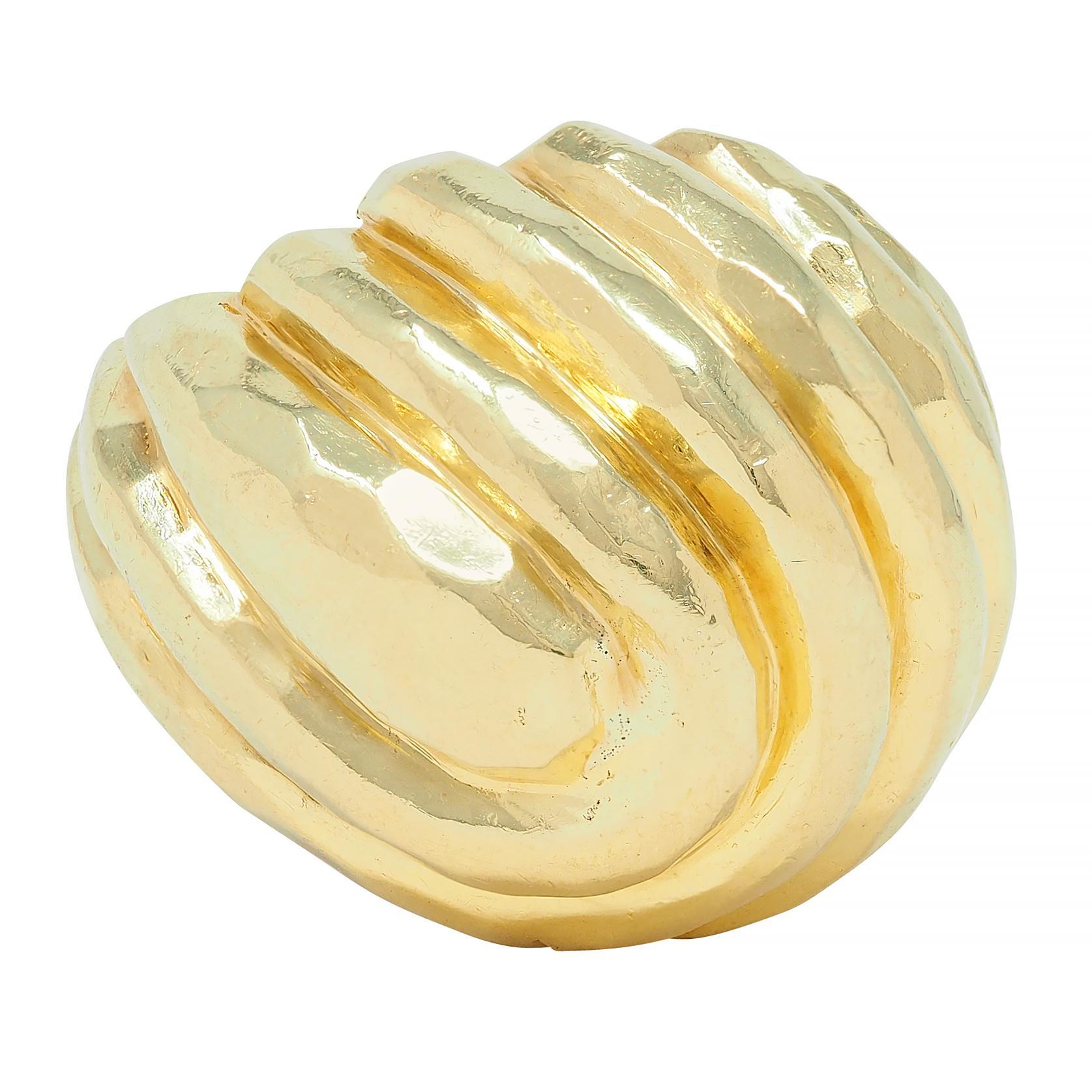 Henry Dunay 1970's 18 Karat Yellow Gold Vintage Hammered Swirl Ring In Excellent Condition For Sale In Philadelphia, PA