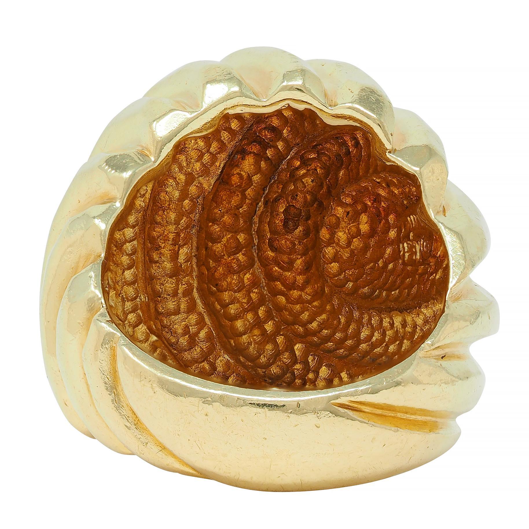 Henry Dunay 1970's 18 Karat Yellow Gold Vintage Hammered Swirl Ring For Sale 1