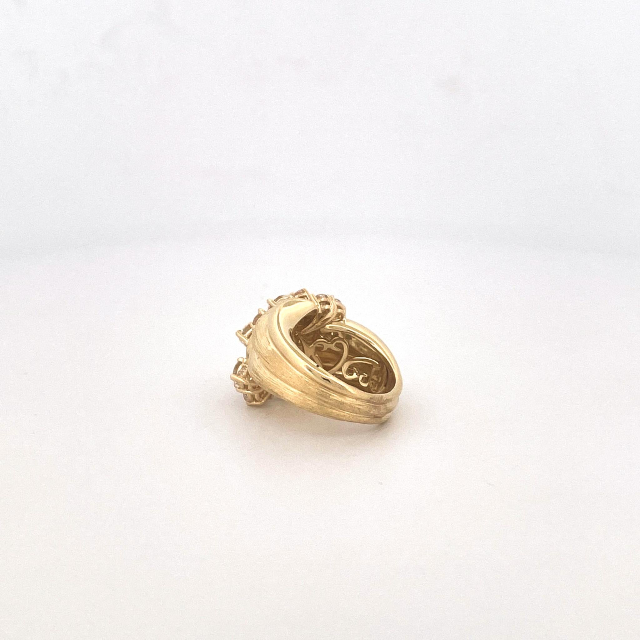 Henry Dunay 1980s 18k Yellow Gold Diamond Knot Ring For Sale 2