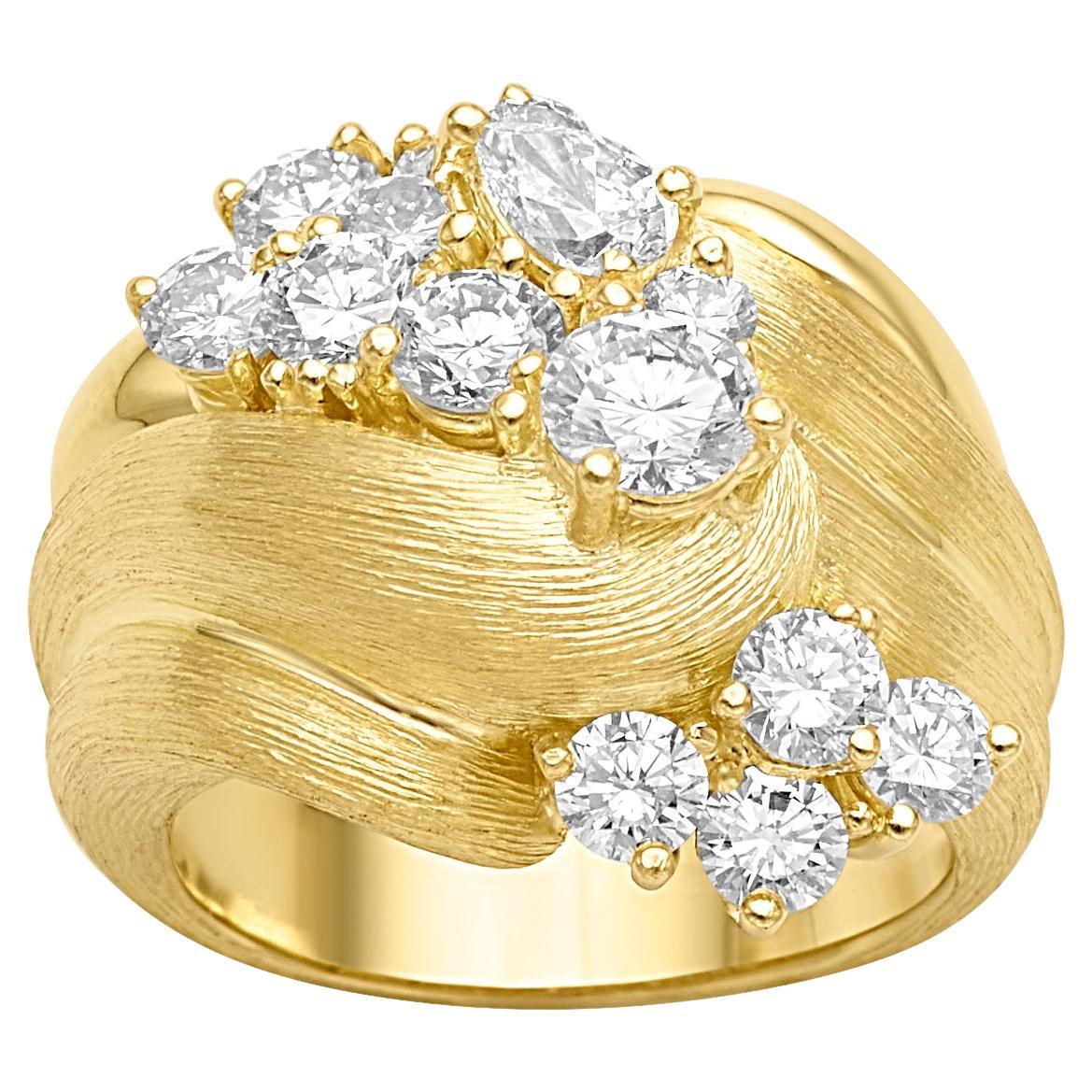 Henry Dunay 1980s 18k Yellow Gold Diamond Knot Ring