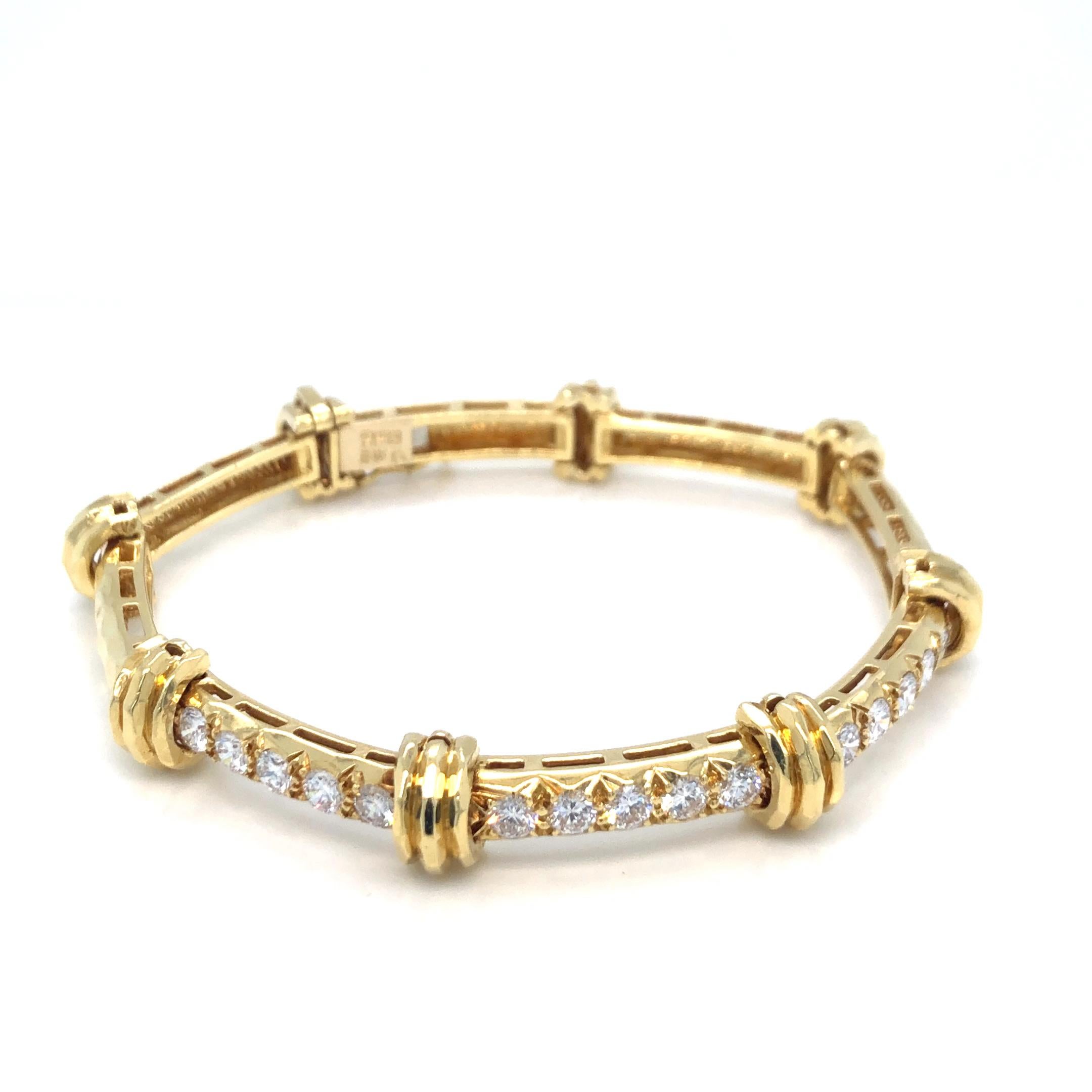 Contemporary Henry Dunay 2ct Diamond Bamboo Bracelet 18K Yellow Gold For Sale
