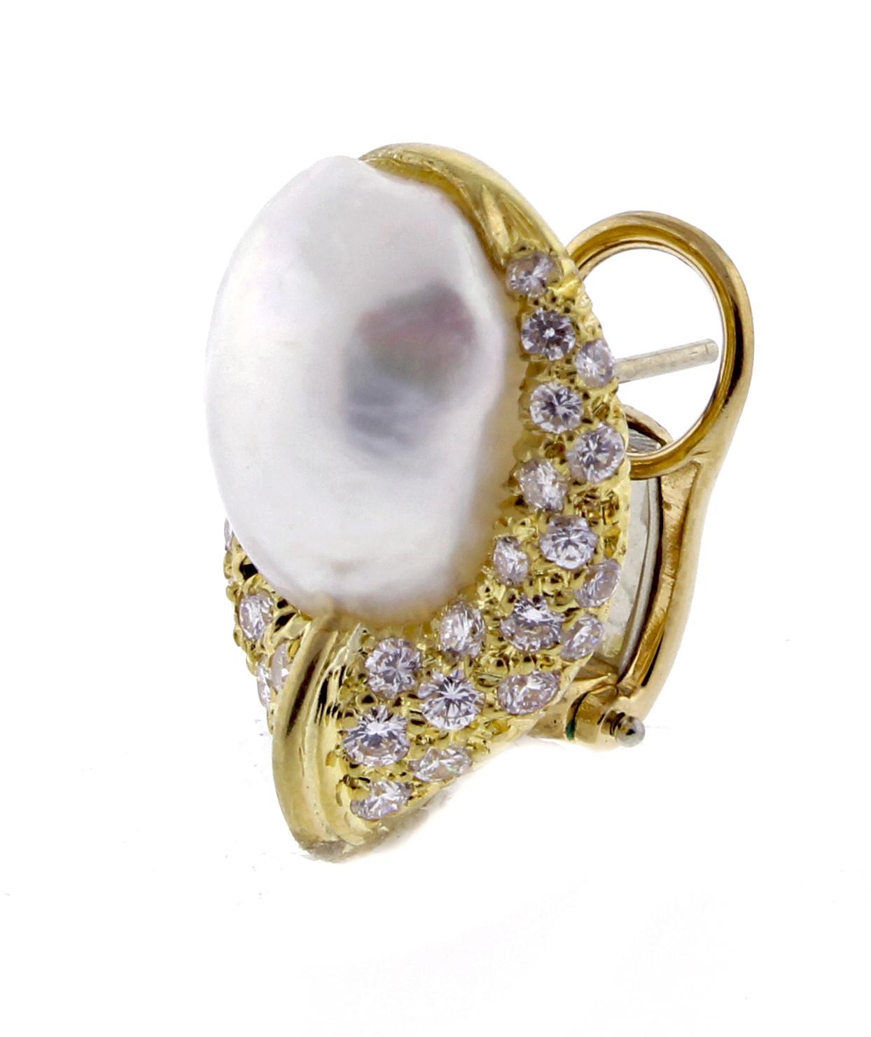 Henry Dunay Baroque Pearl and Diamond Earring In Excellent Condition In Bethesda, MD