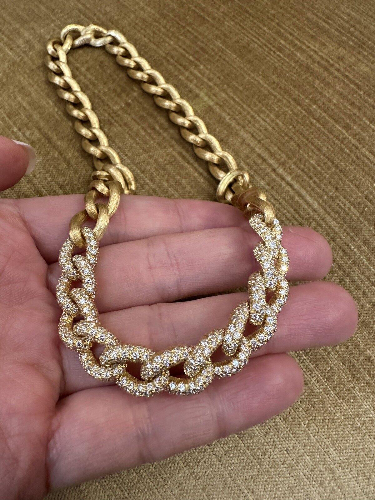 Henry Dunay Curb Diamond Sabi Link Necklace in 18k Yellow Gold For Sale 1