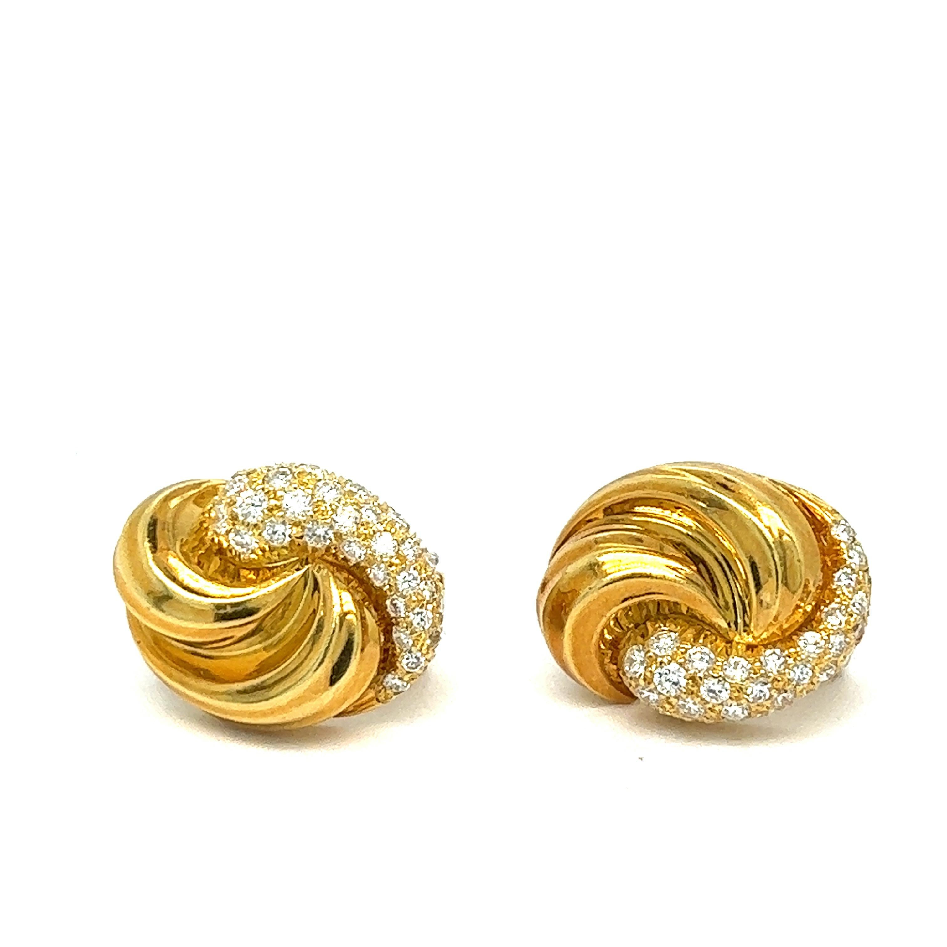 Henry Dunay Diamond Gold Earrings For Sale 1