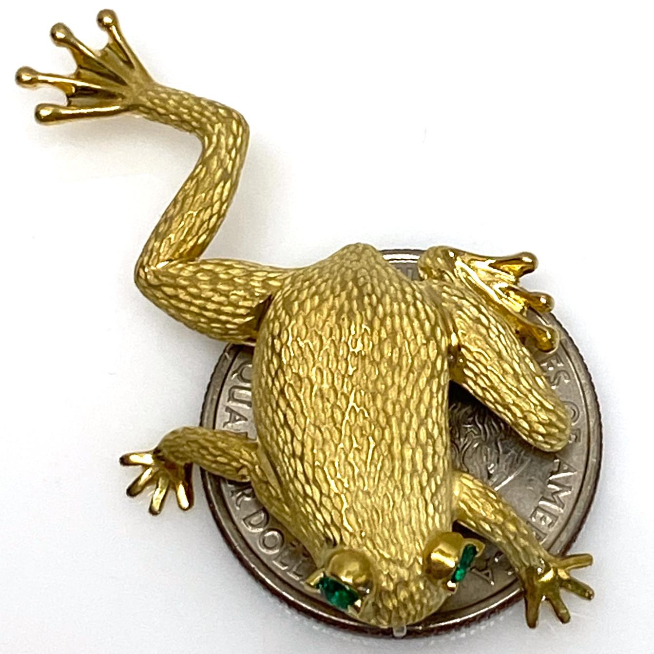 Henry Dunay Frog Brooch in 18 Karat Gold with Emerald Eyes 9