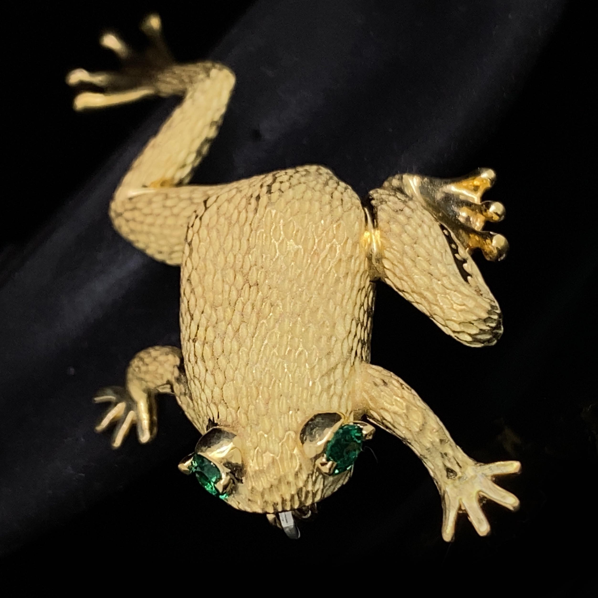 Henry Dunay Frog Brooch in 18 Karat Gold with Emerald Eyes 1