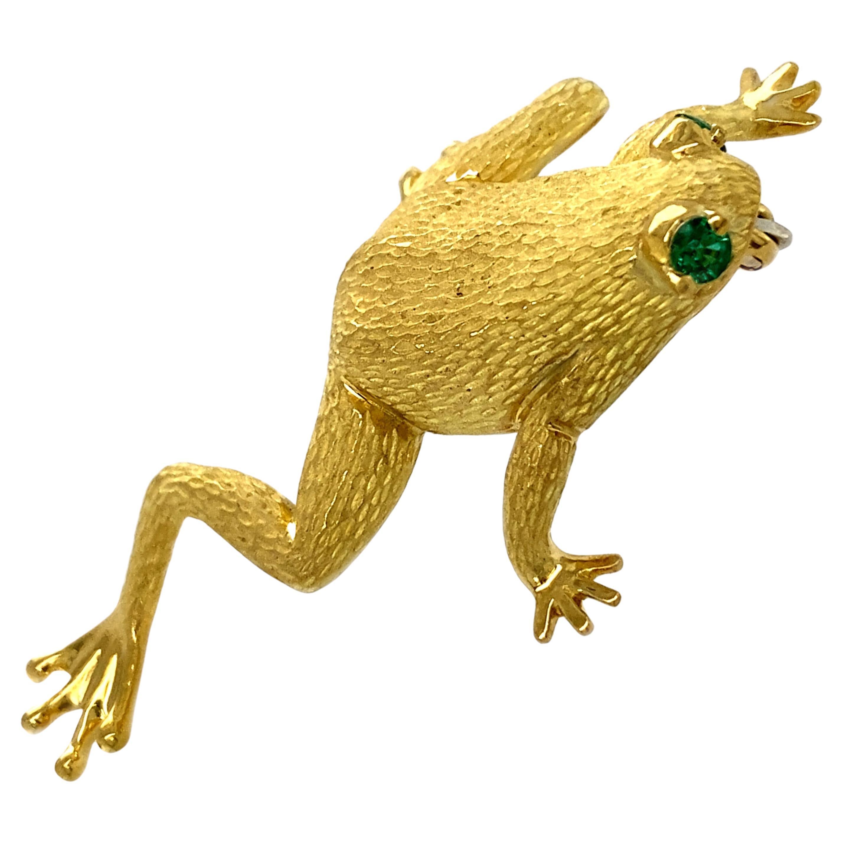 Henry Dunay Frog Brooch in 18 Karat Gold with Emerald Eyes