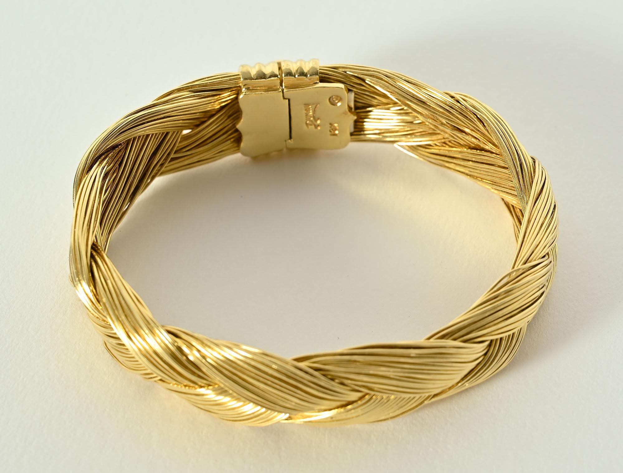 Gold geflochtenes Armband von Henry Dunay (Zeitgenössisch) im Angebot