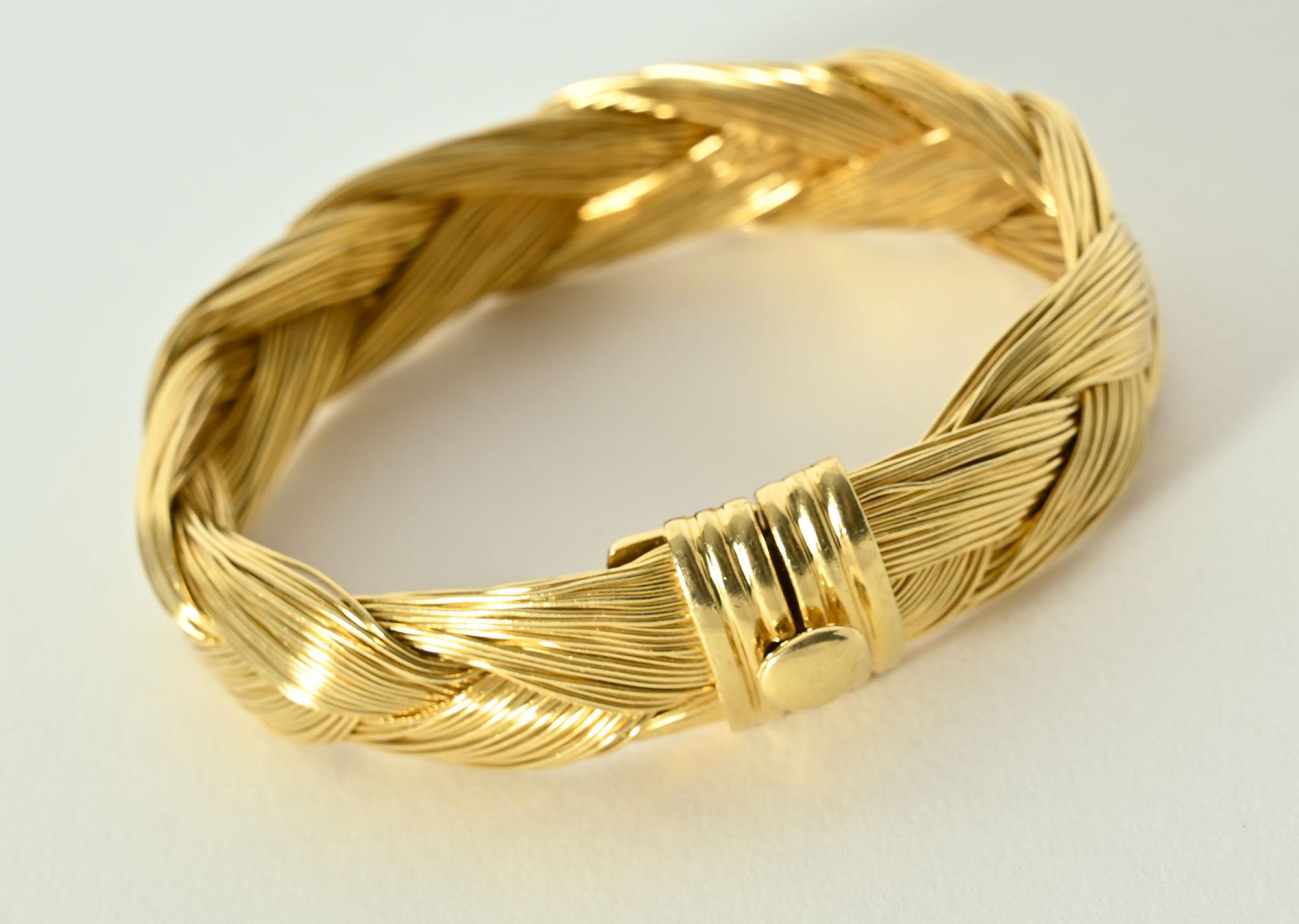 Henry Dunay Gold Braided Bracelet In Excellent Condition For Sale In Darnestown, MD
