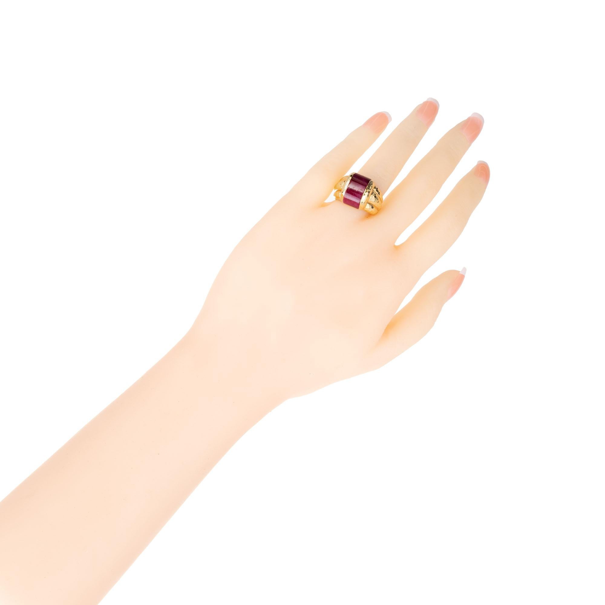 Henry Dunay Hammered Crescent Ruby Gold Cocktail Ring 1