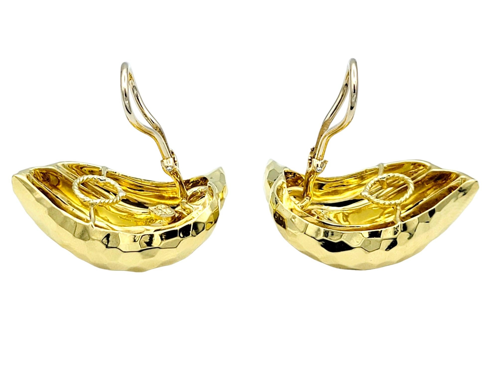 Henry Dunay Hammered Finish Large Clip-on Earrings Set in 18 Karat Yellow Gold For Sale 2