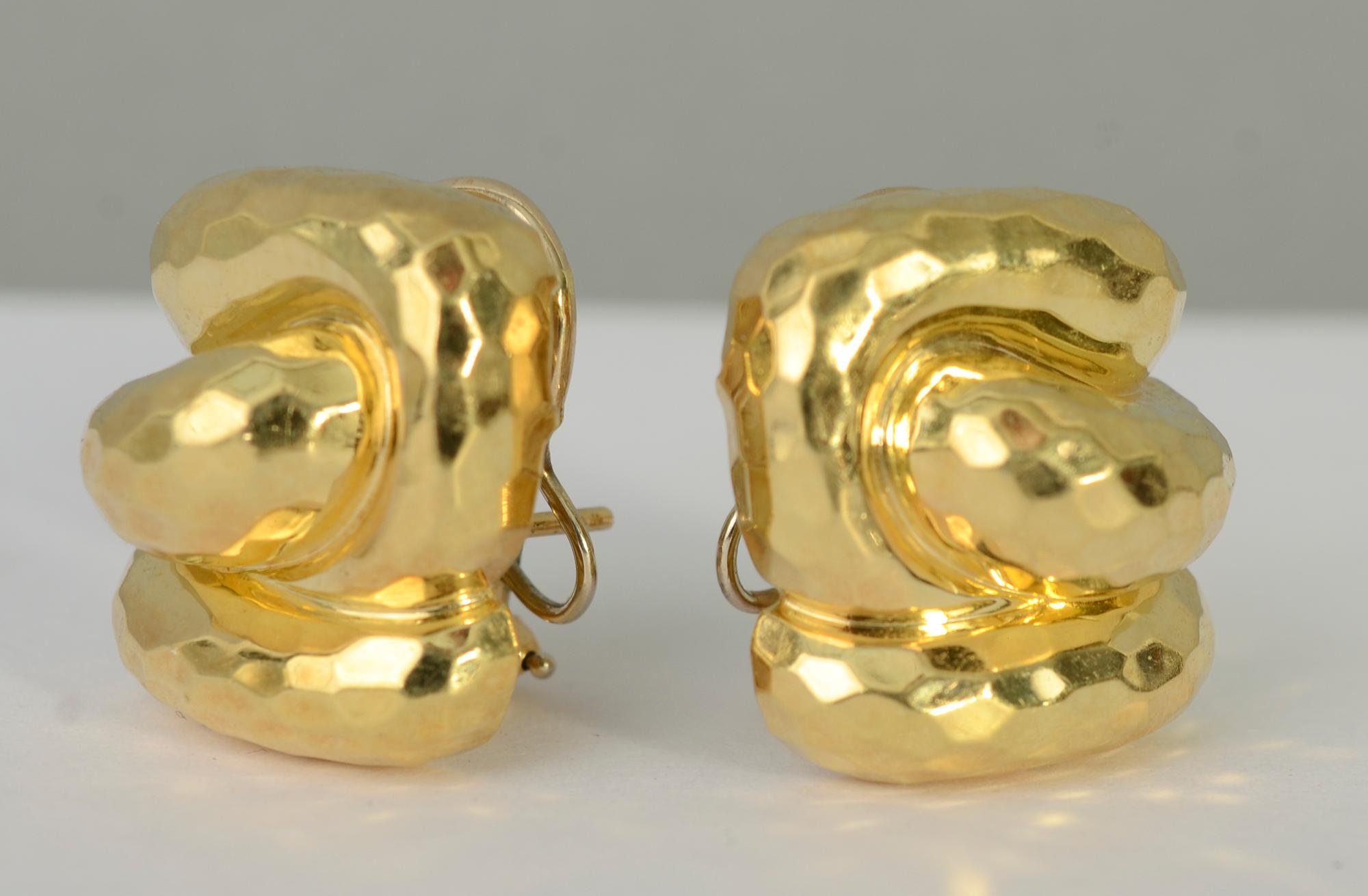 Henry Dunay Hammered Gold Earrings In Excellent Condition In Darnestown, MD
