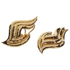 Henry Dunay Hammered Gold Earrings Henry Dunay Hammered Gold Earrings