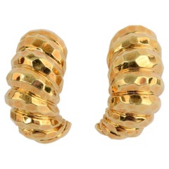 Pendientes de medio aro de oro martillado Henry Dunay