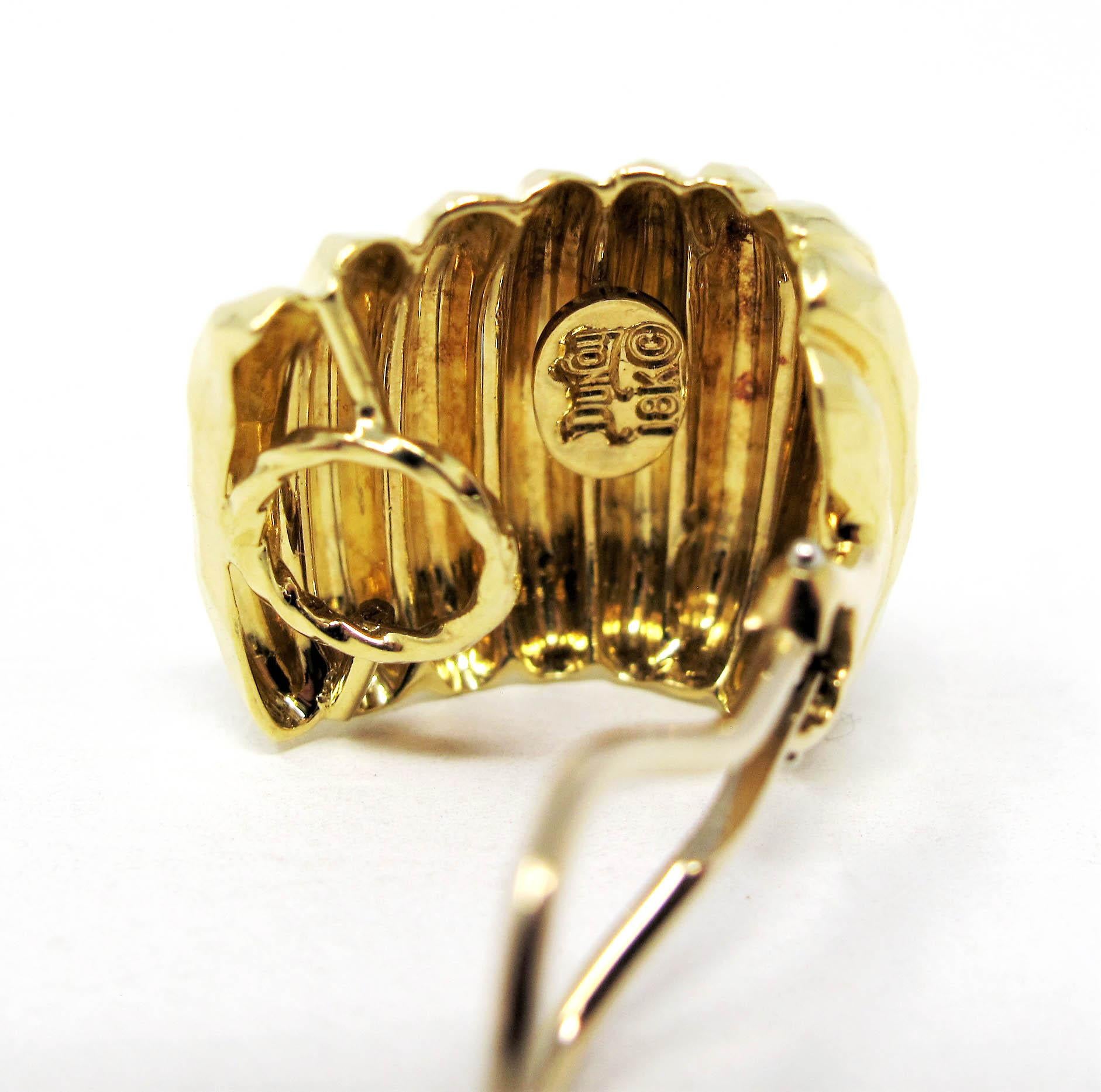 Henry Dunay Gehämmerte, gezackte Ohrringe aus 18 Karat Gelbgold mit Clip 3