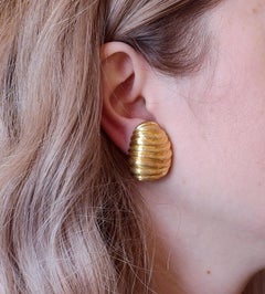 Henry Dunay Large Brushed Gold Bee Hive Earrings
