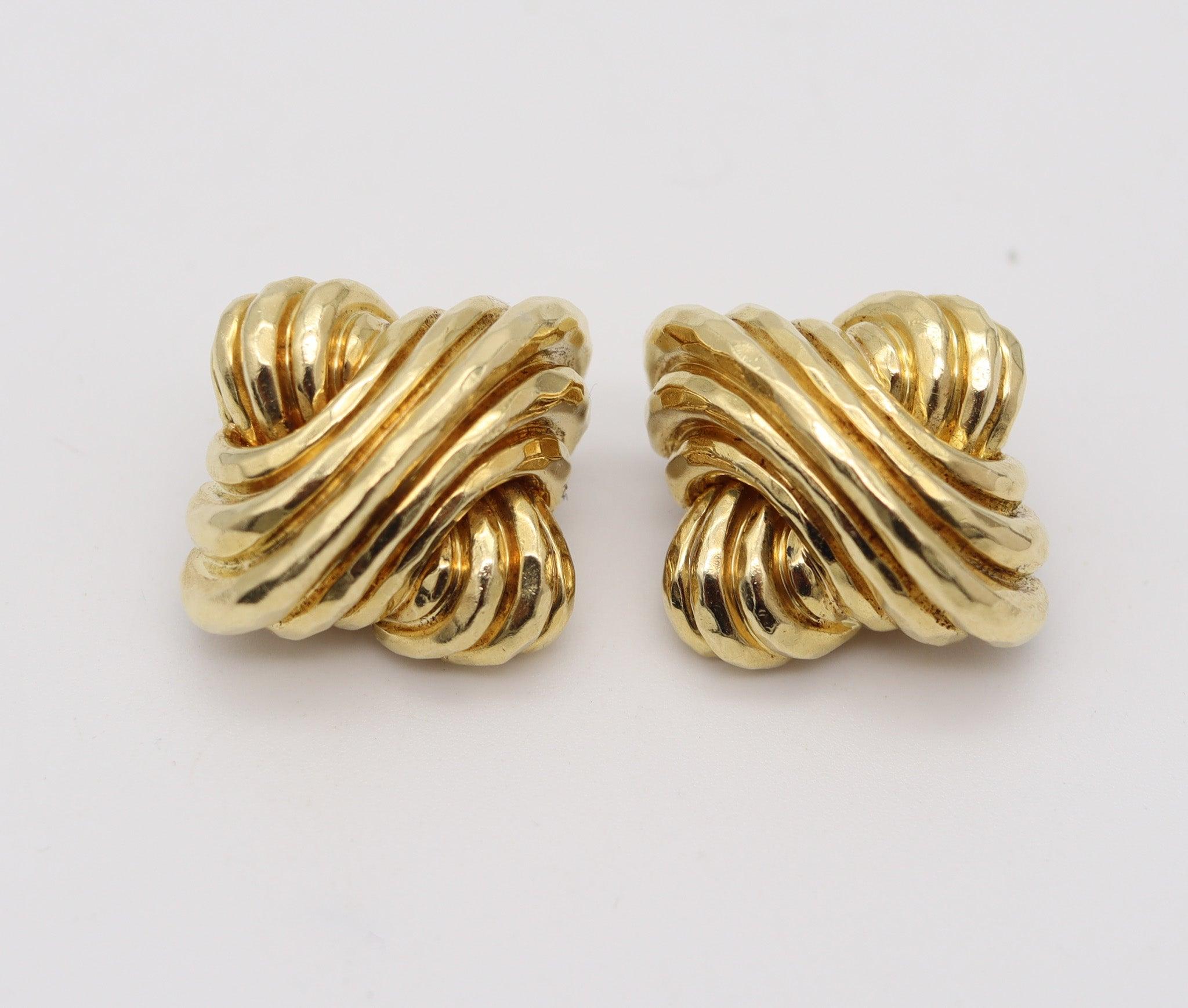 Moderniste HENRY Dunay New York Boucles d'oreilles Clips-On en or jaune 18Kt massif et facetté en vente