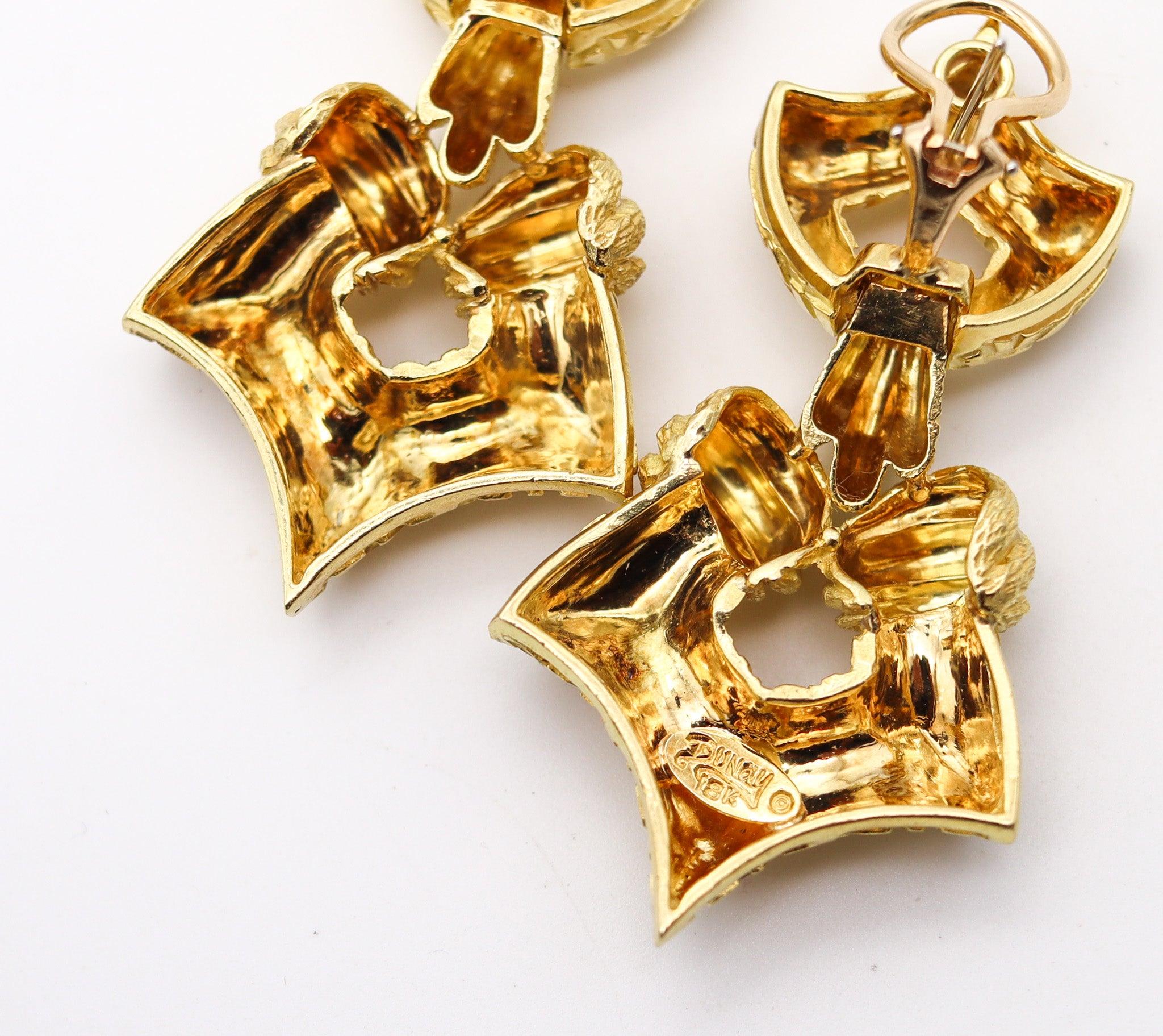 HENRY DUNAY New York Door Knockers Drop Earrings In Solid 18Kt Yellow Gold For Sale 3