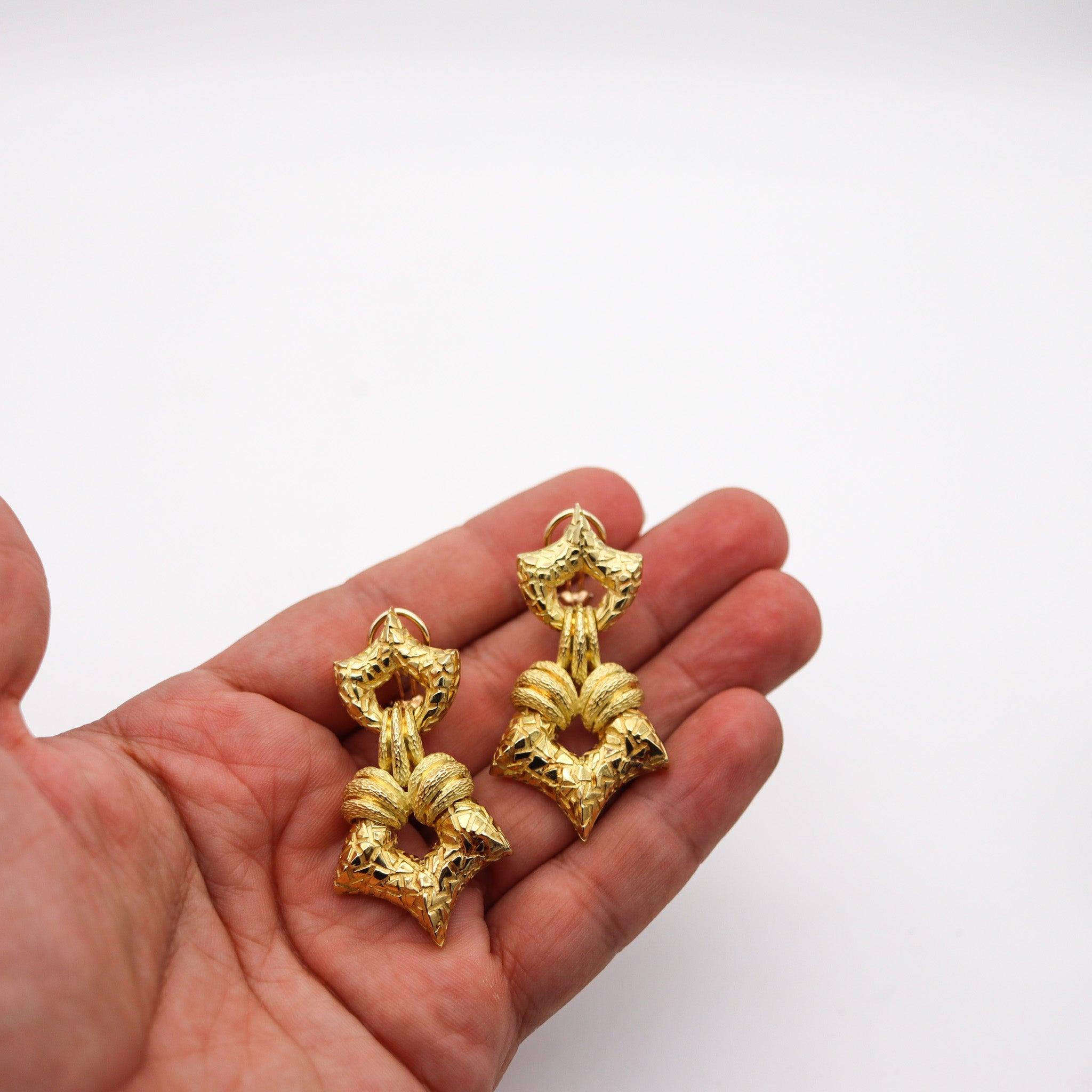HENRY DUNAY New York Door Knockers Drop Earrings In Solid 18Kt Yellow Gold For Sale 4