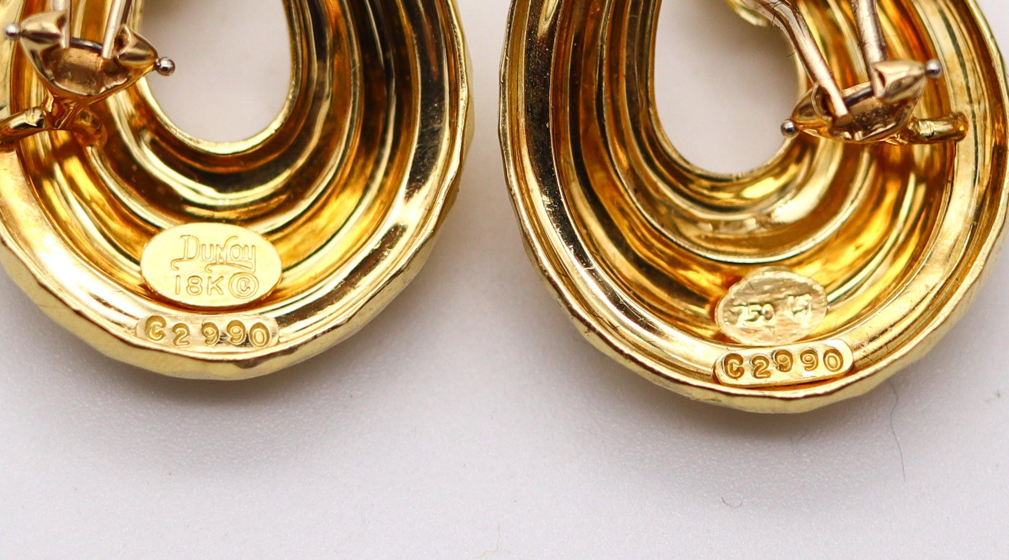 HENRY DUNAY New York Créoles à facettes en or jaune massif 18 carats en vente 1