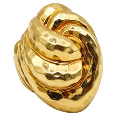 Henry Dunay New York Faceted Knots Cocktail Ring in Solid 18kt Yellow Gold