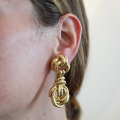 HENRY DUNAY New York Large Dangle Drop Earrings In Faceted 18Kt Yellow Gold