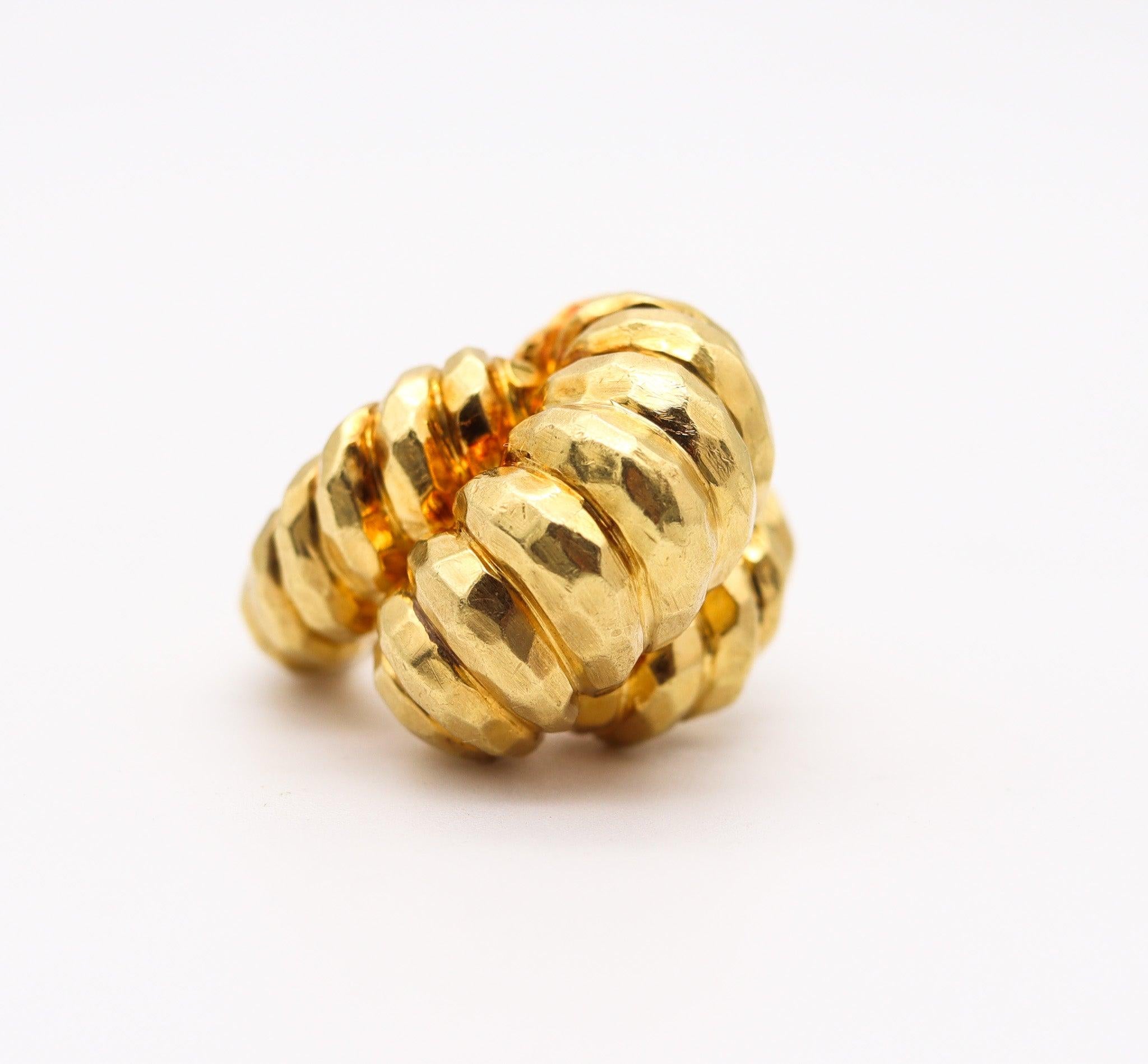 HENRY DUNAY Nueva York Anillo de cóctel macizo de oro amarillo de 18 quilates facetado Modernista en venta