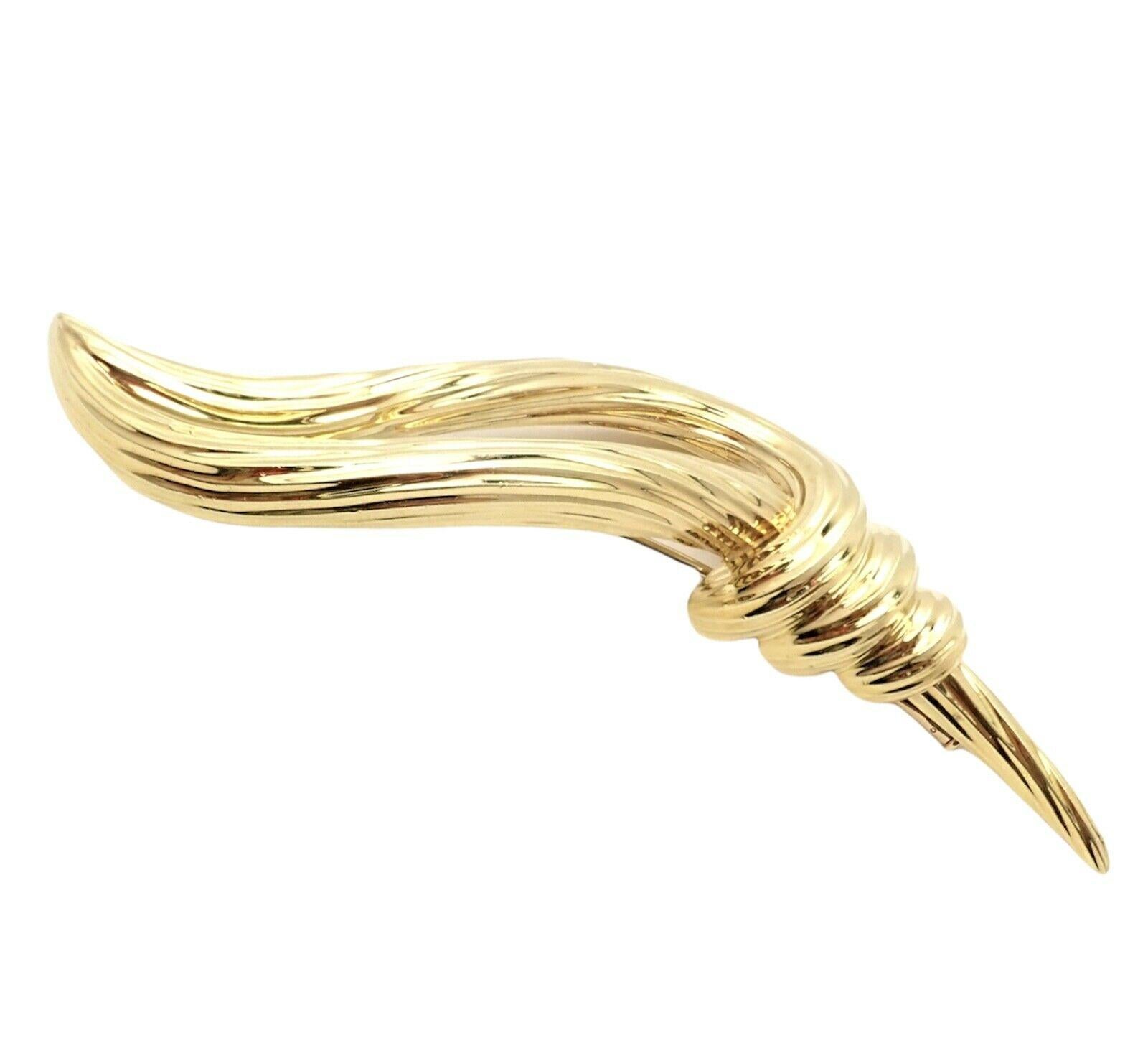 Henry Dunay Olympic Torch Yellow Gold Pin Brooch In Excellent Condition For Sale In Holland, PA
