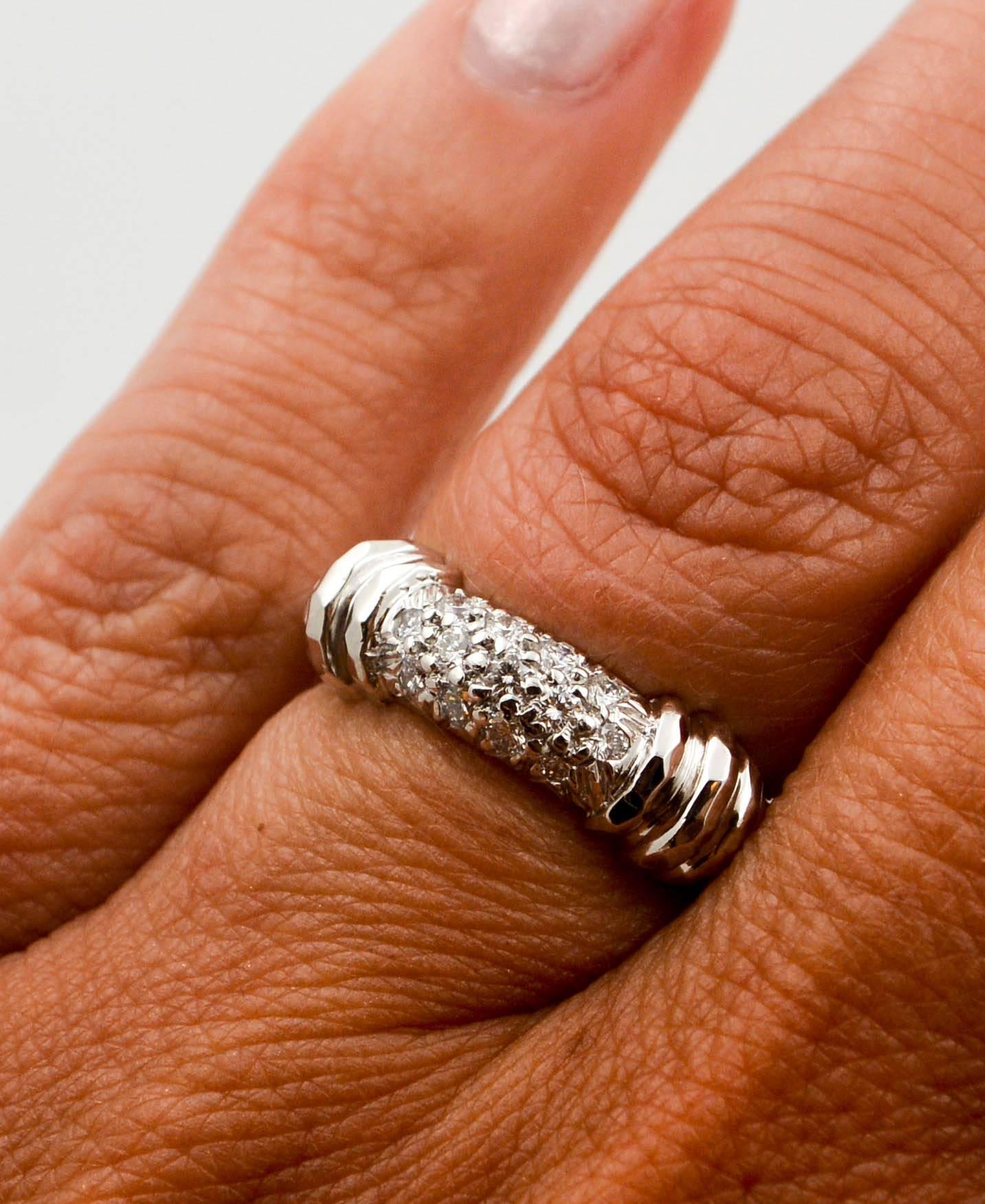Henry Dunay Platinum .30 Carat Pave Diamond Ring In Excellent Condition In Dallas, TX