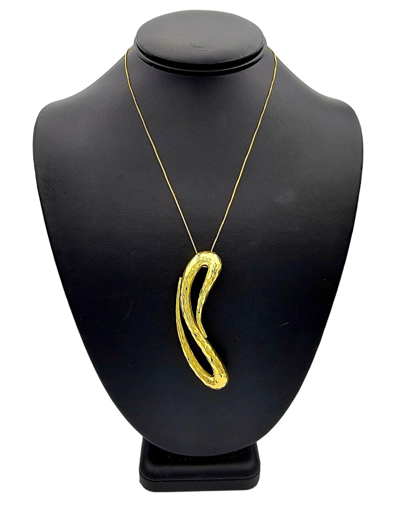 Henry Dunay Loop Design Hammered Finish Slider Pendant in 18 Karat Yellow Gold For Sale 3