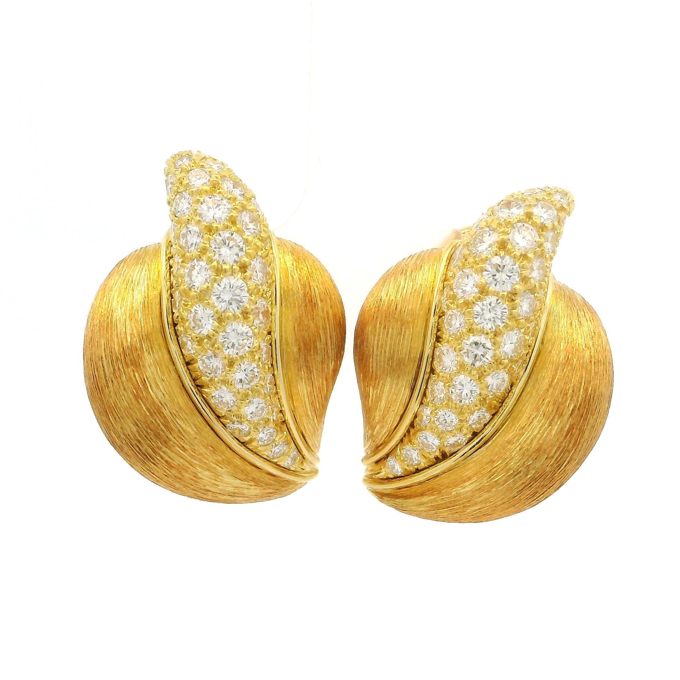 Henry Dunay Sabi 18k Yellow Gold Diamond Brushed Flame Clip on Earrings For Sale 4