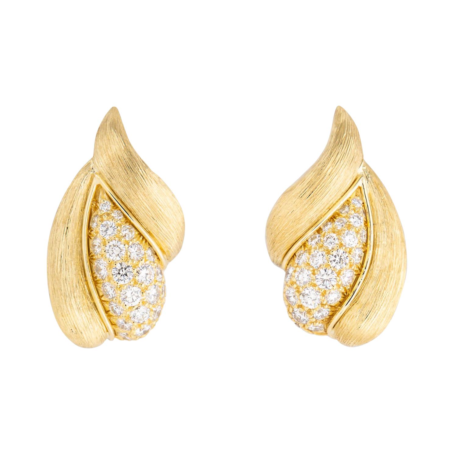 Henry Dunay Sabi Collection Diamond and Gold Earrings