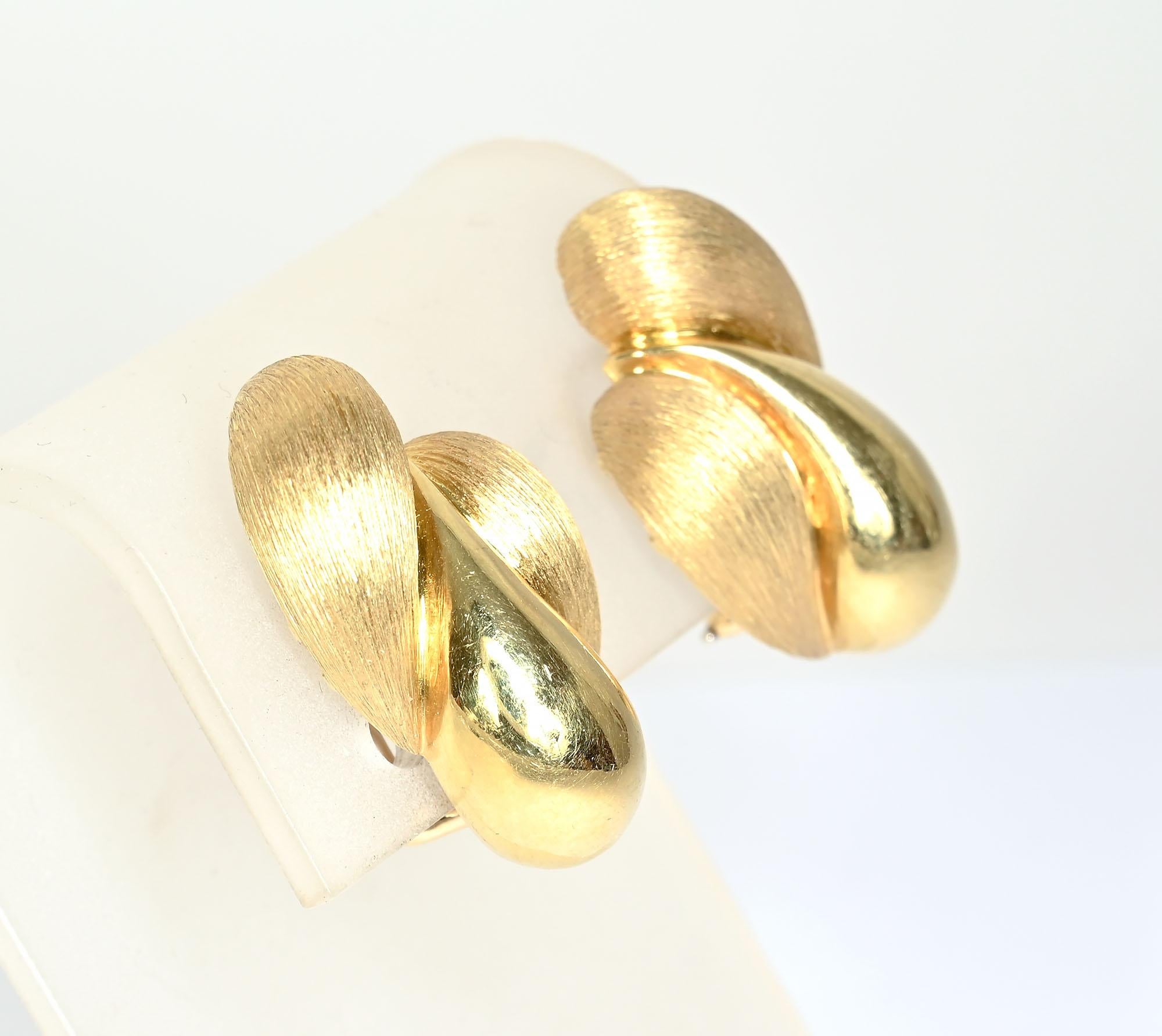 Contemporary Henry Dunay Sabi Finish and Gloss Earrings For Sale