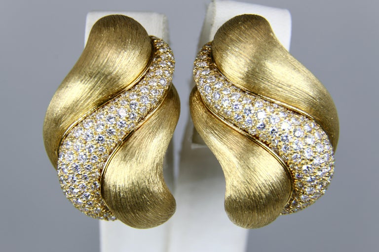Modern Henry Dunay Sabi Gold and Diamond Clip-On Earrings For Sale