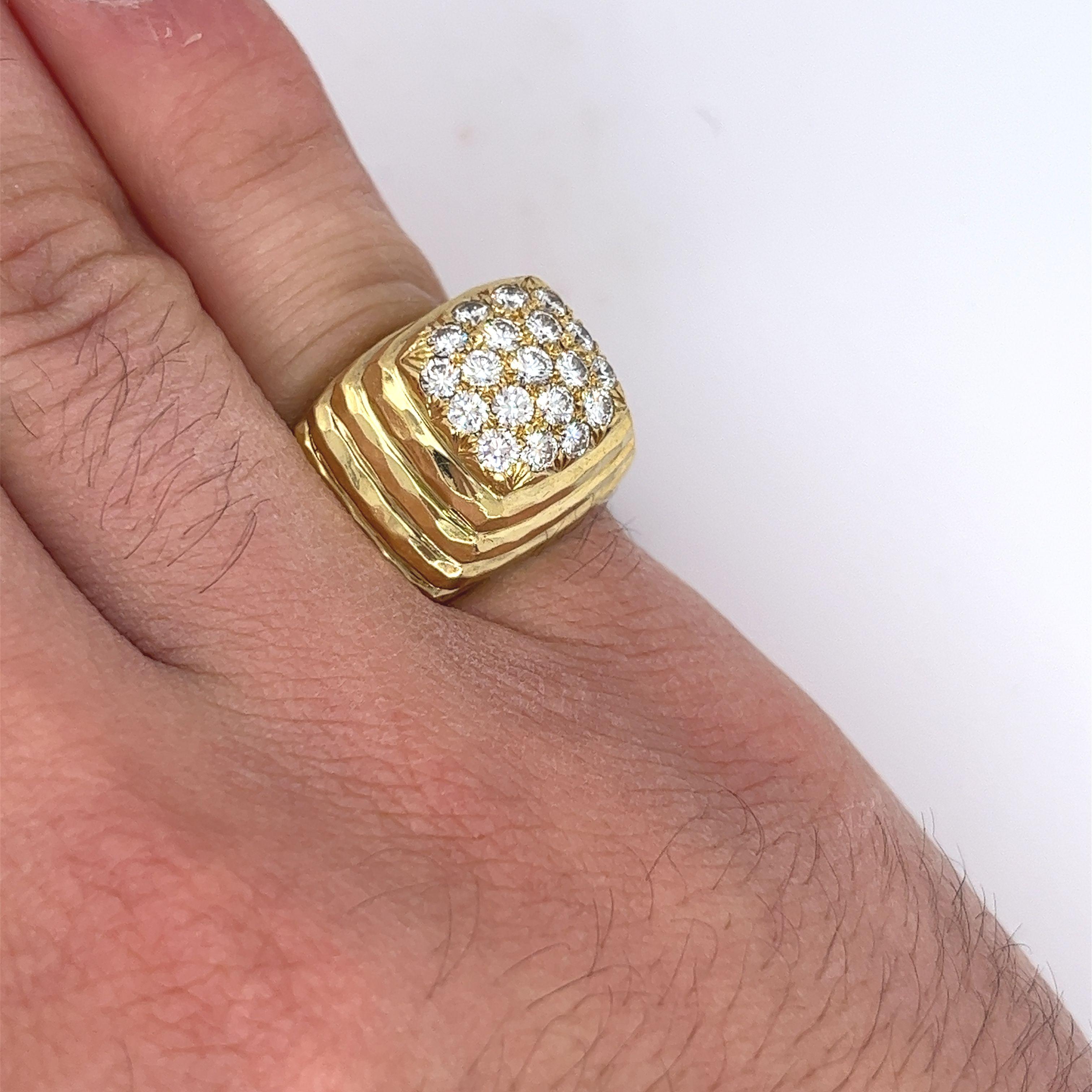Round Cut Henry Dunay Singed Diamond Cluster Ring in 18k Ribbed Textured Yellow Gold For Sale