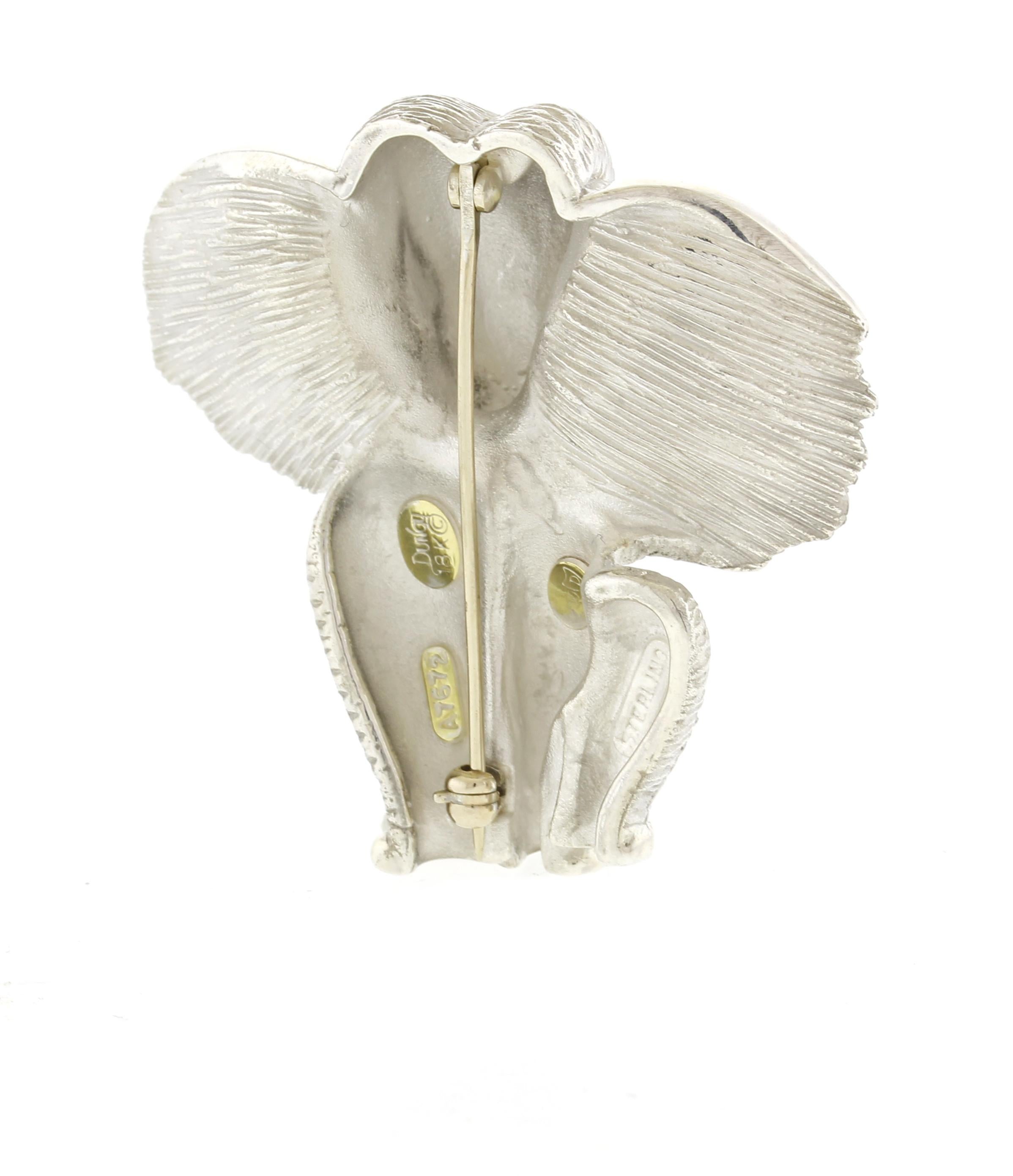 Henry Dunay Sterling Silver African Elephant Brooch with 18 Karat Gold Tusks In Excellent Condition For Sale In Bethesda, MD