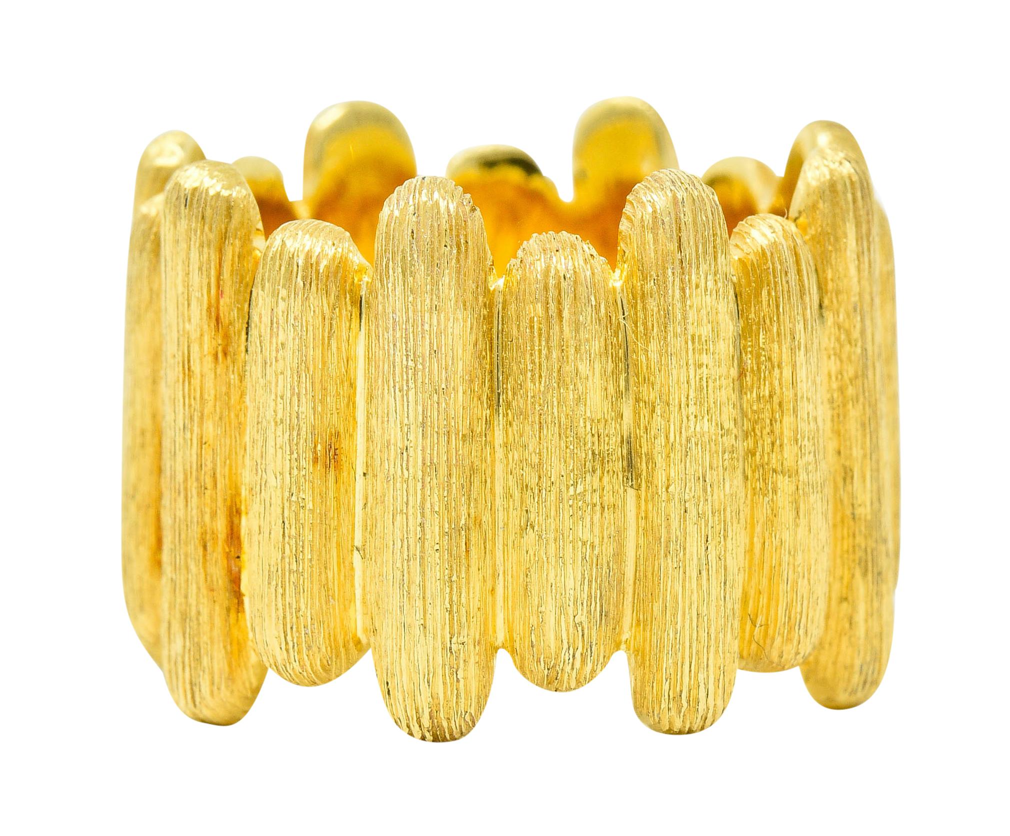 Contemporary Henry Dunay Vintage 18 Karat Yellow Gold Brushed Bar Band Ring