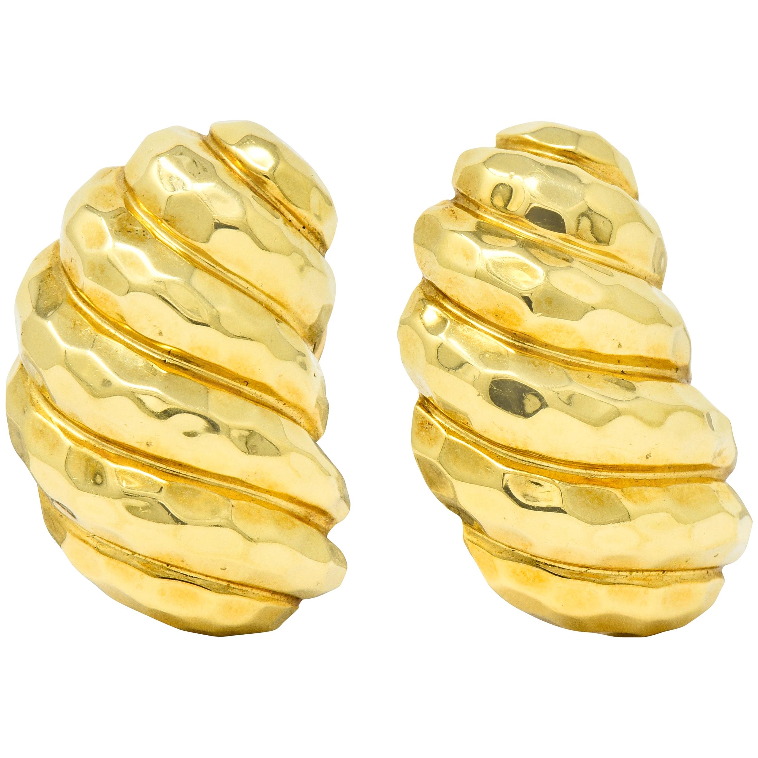 Henry Dunay Vintage 18 Karat Yellow Gold Hammered Ear-Clip Earrings, circa 1980