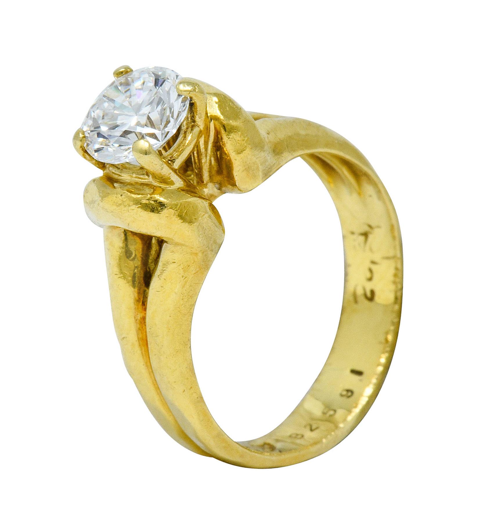 Henry Dunay Vintage Round Brilliant Cut Diamond 18 Karat Gold Engagement Ring 5