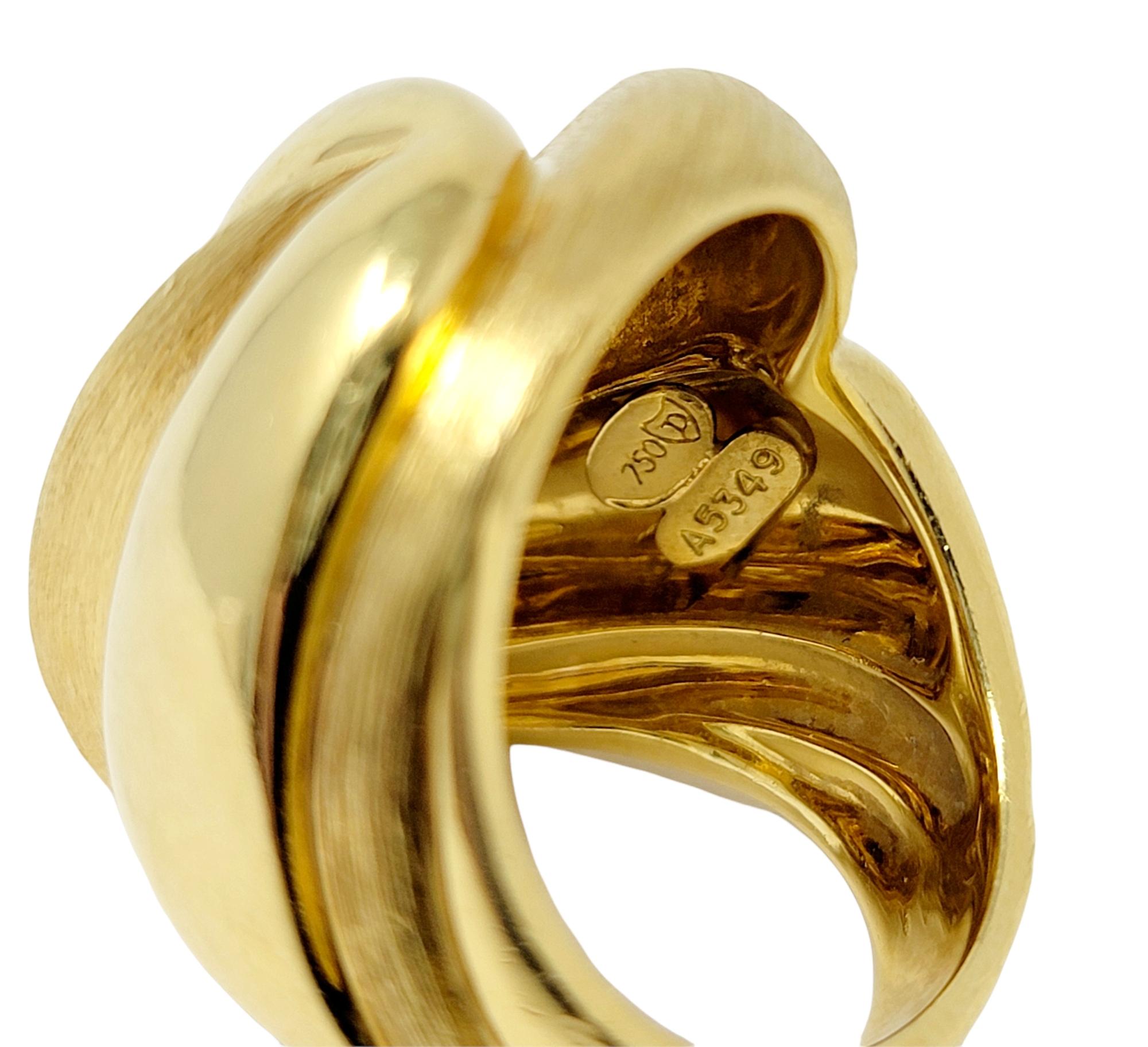 Henry Dunay Wide Ridged Polished and Brushed 18 Karat Yellow Gold Cocktail Ring 4